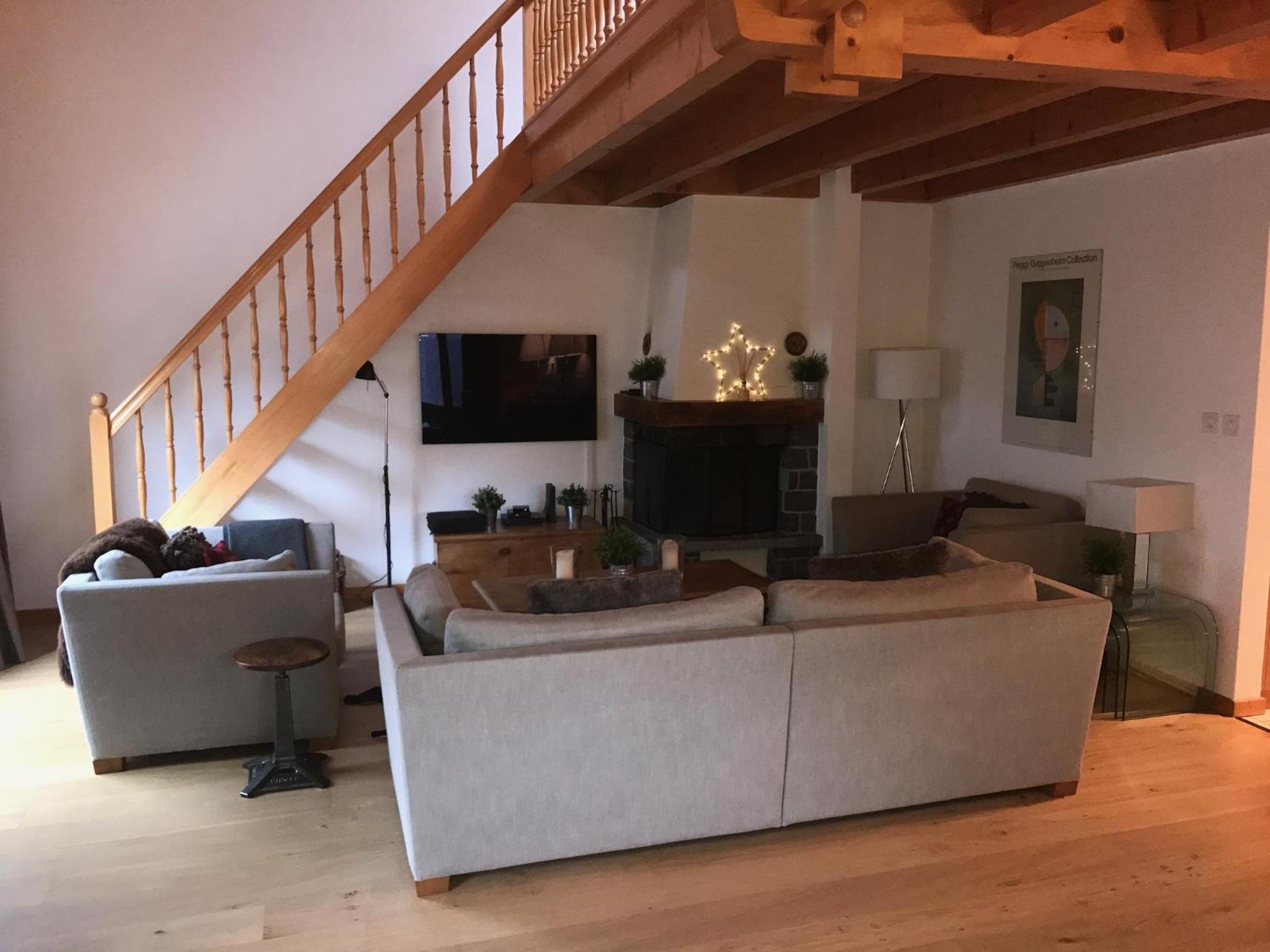 Apartment - Split Level photo 1