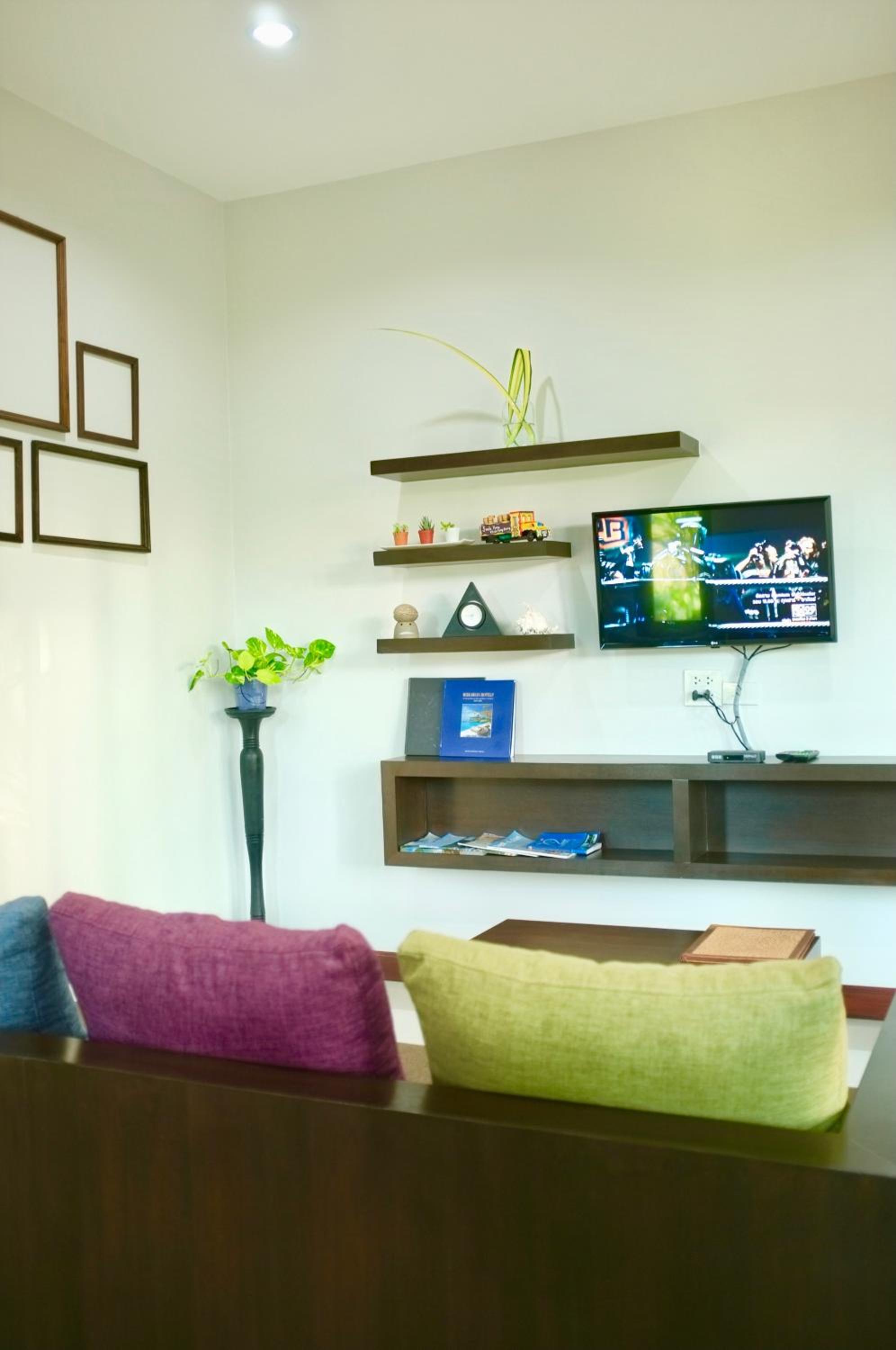 Deluxe Double Room (2 Adults + 1 Child)
