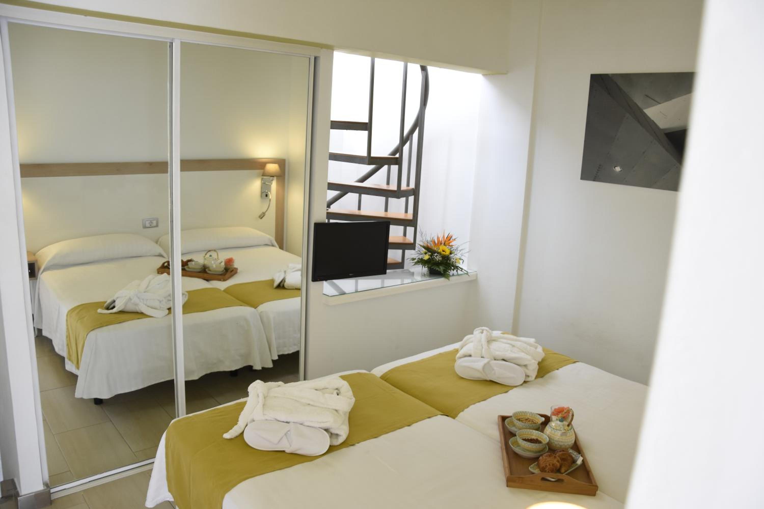Superior Studio with Solarium (2 Adults) - Photo 8