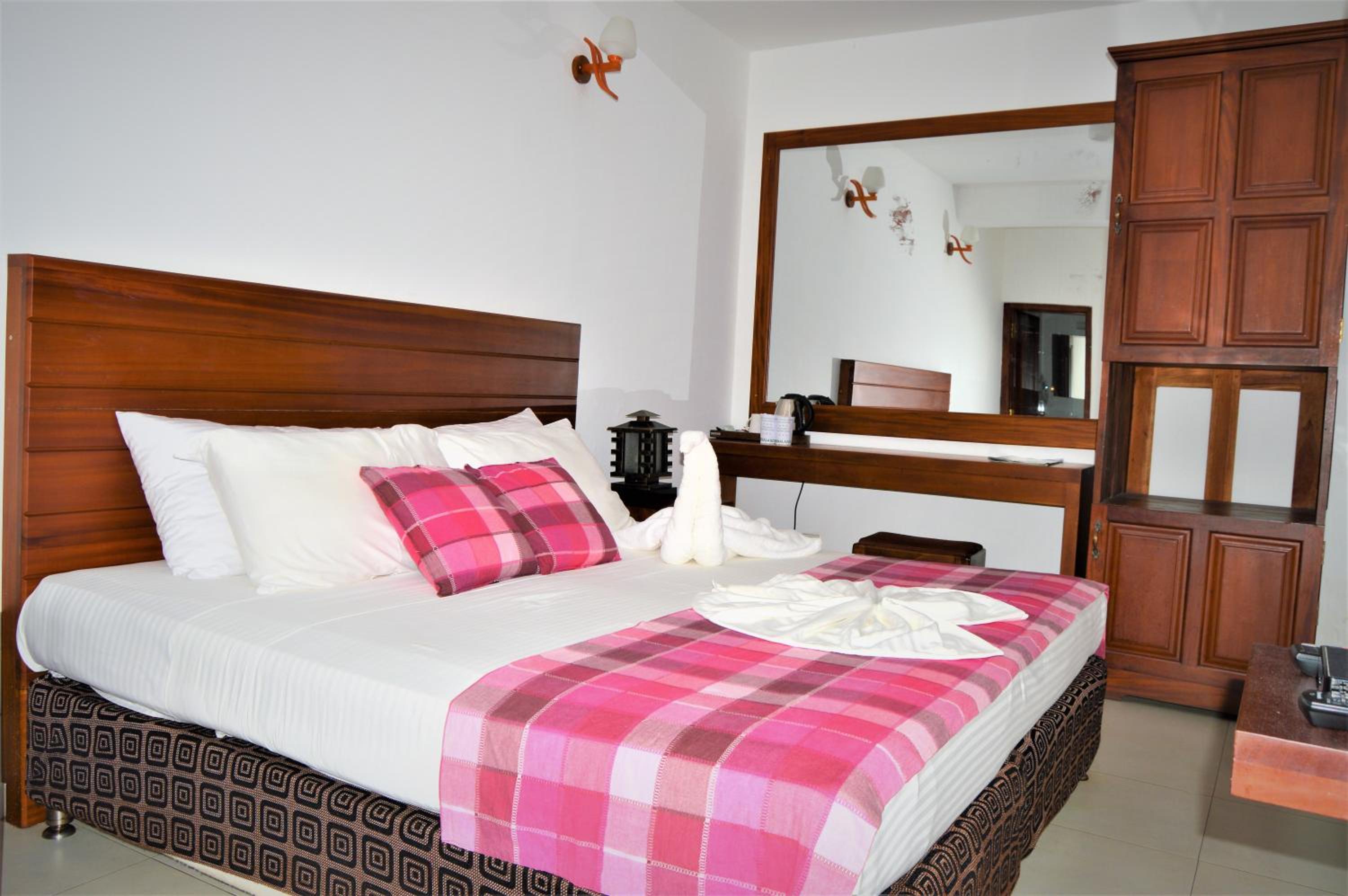 Deluxe Double or Twin Room with River View photo 3