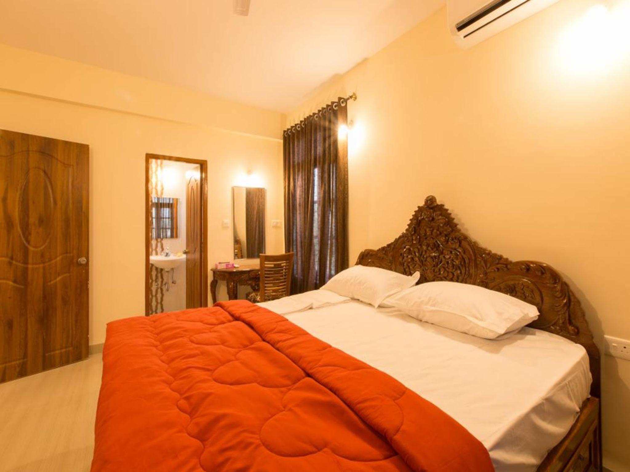 Three-Bedroom Apartment - Photo 4