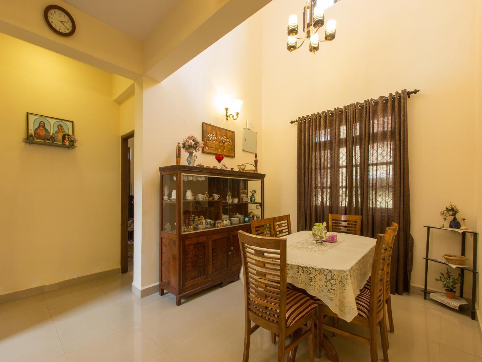 Three-Bedroom Villa - Photo 3