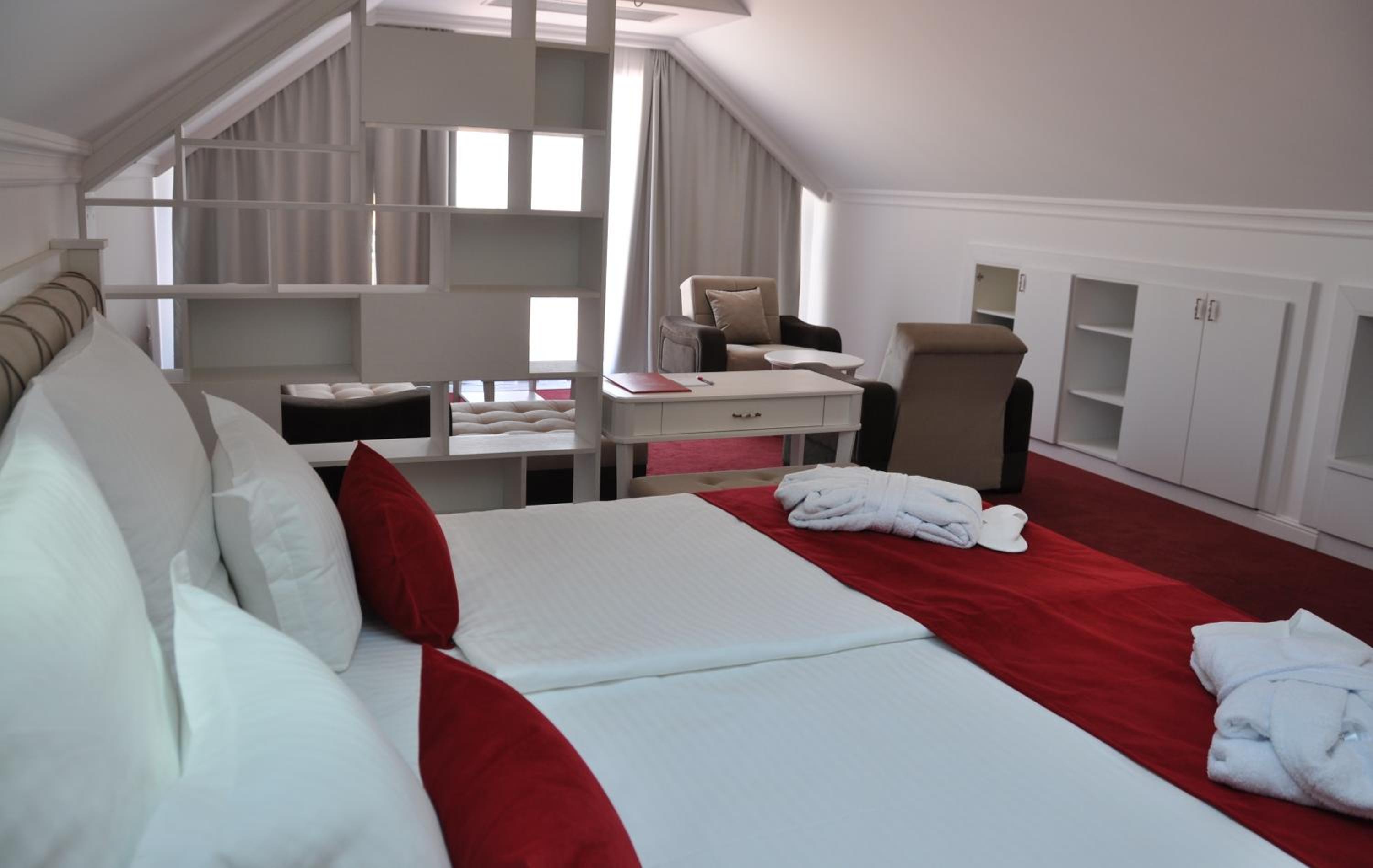 Superior Apartment - Photo 2