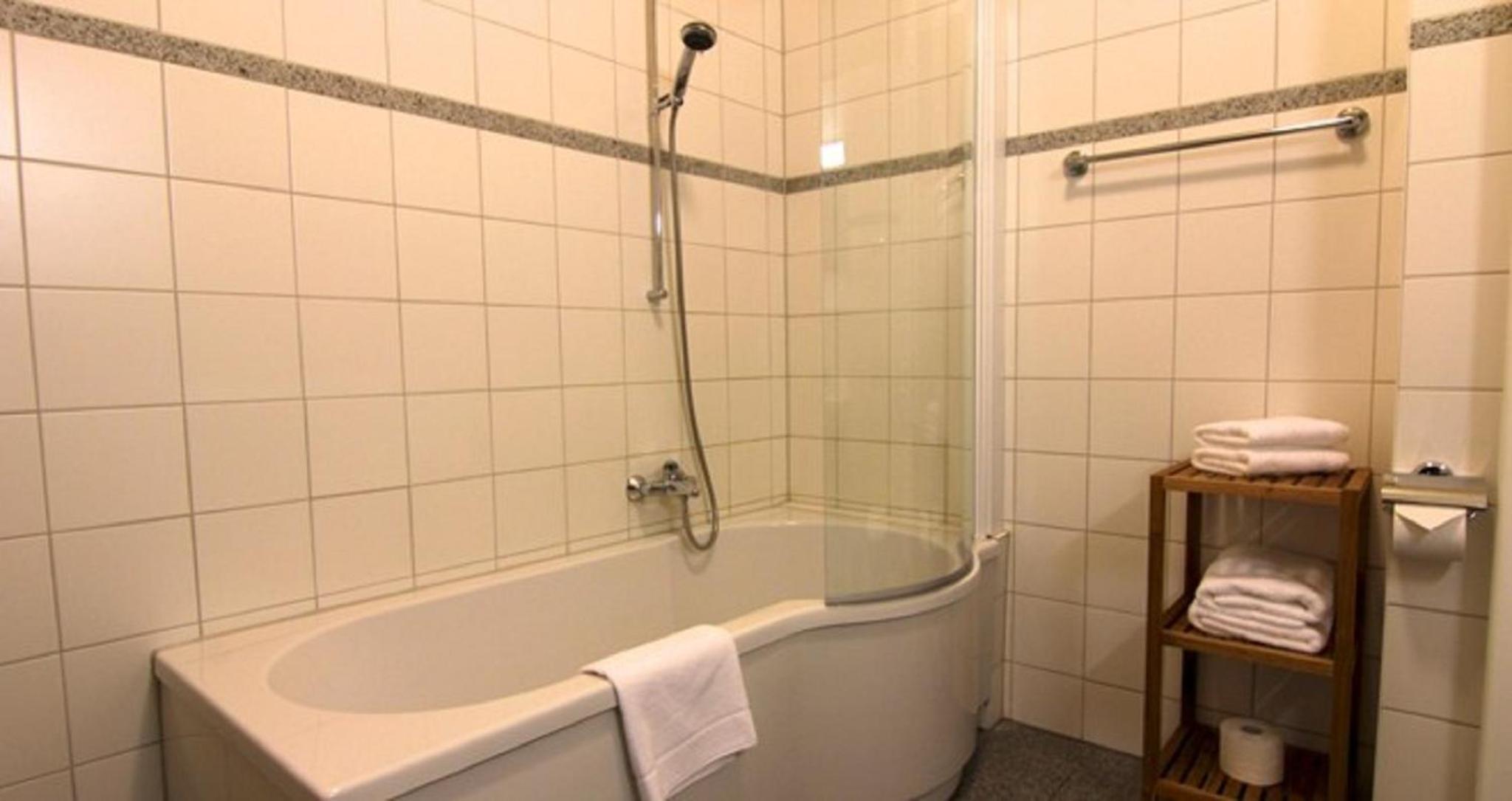 Double Room - Photo 4