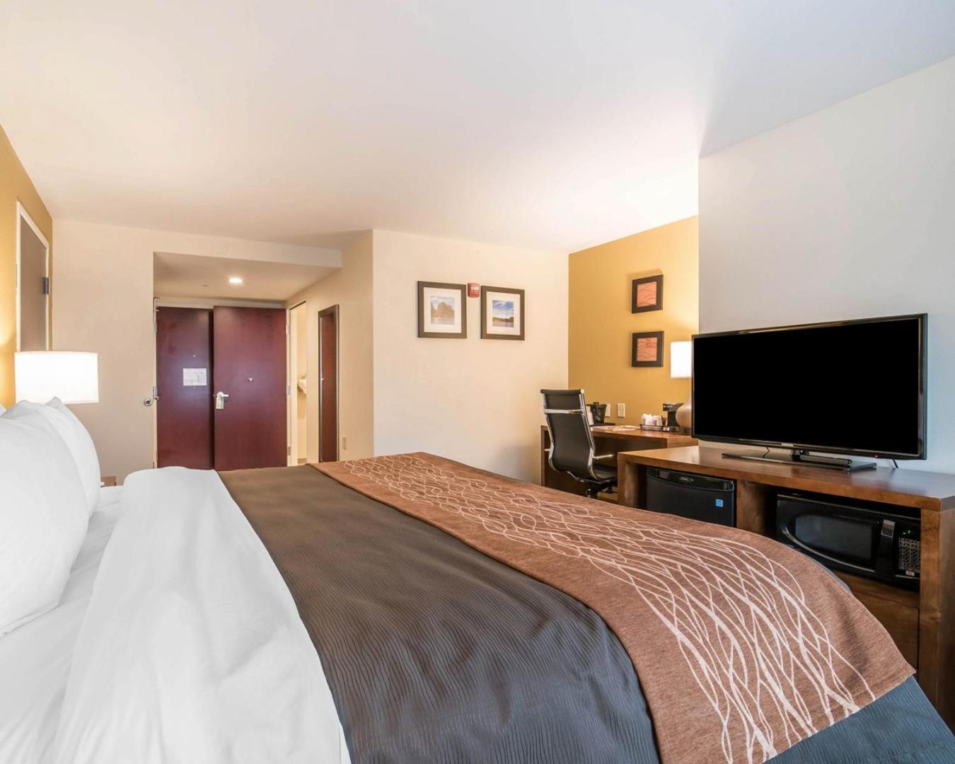 King Room - Disability Access/Non-Smoking photo 2