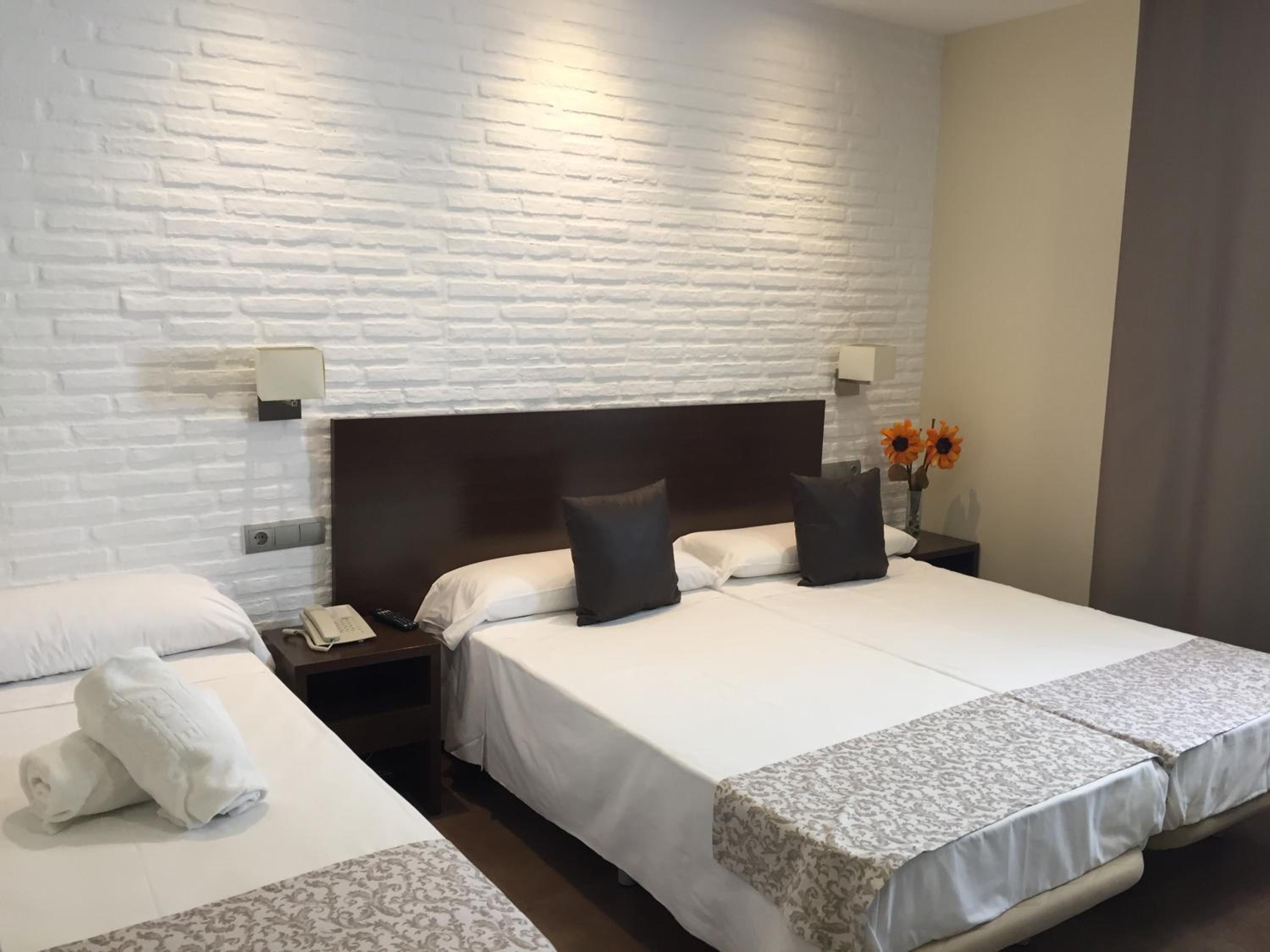 Triple Room photo 3