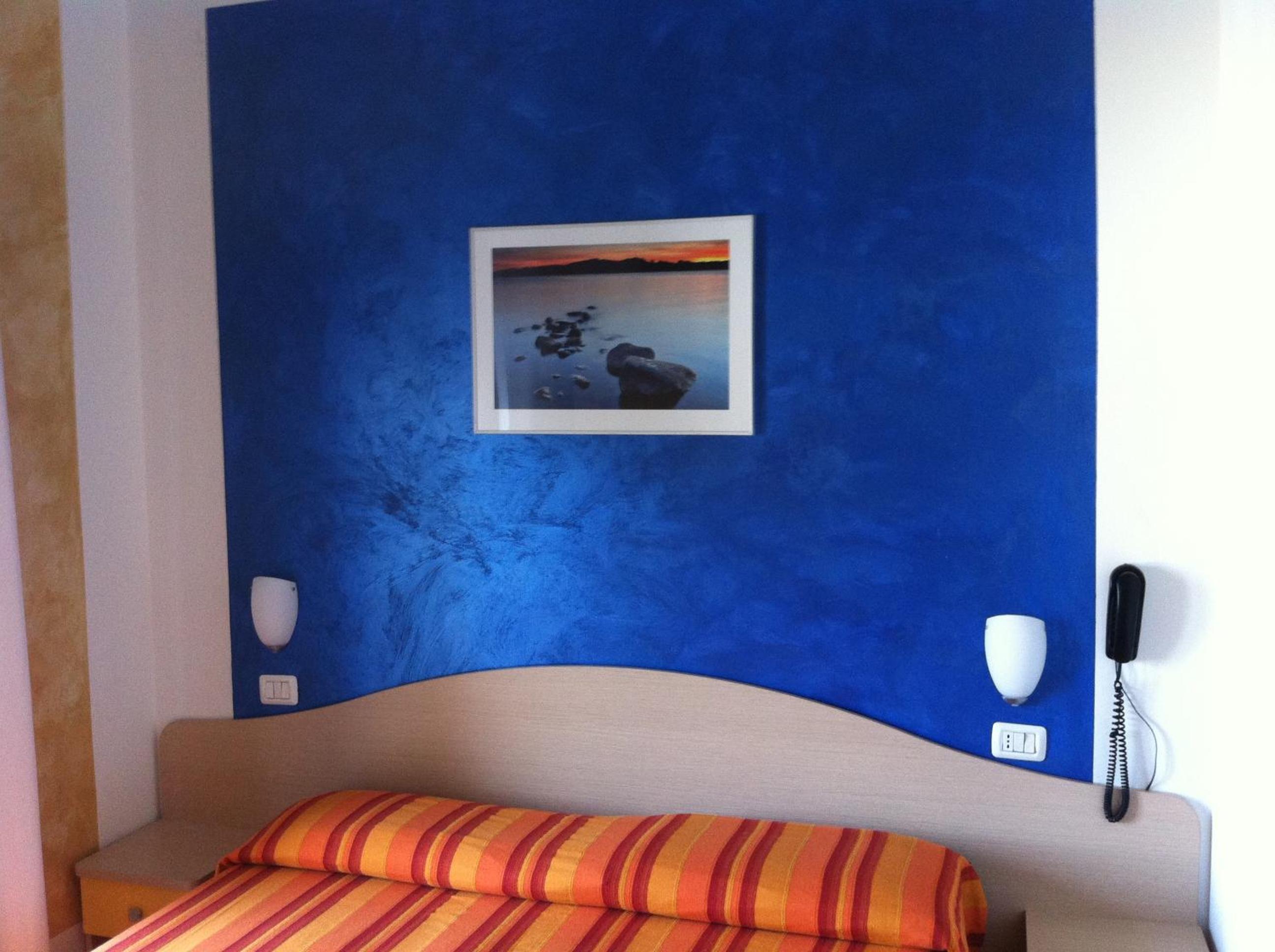 Economy Double or Twin Room - Photo 7