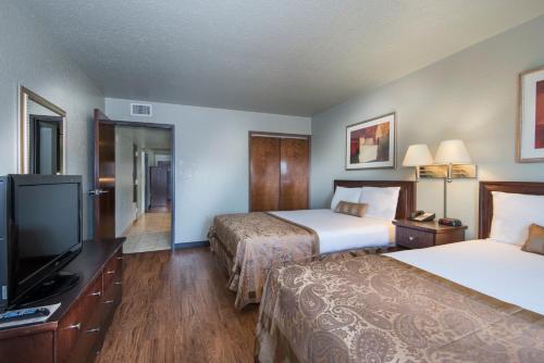 Two-Bedroom Suite photo 1