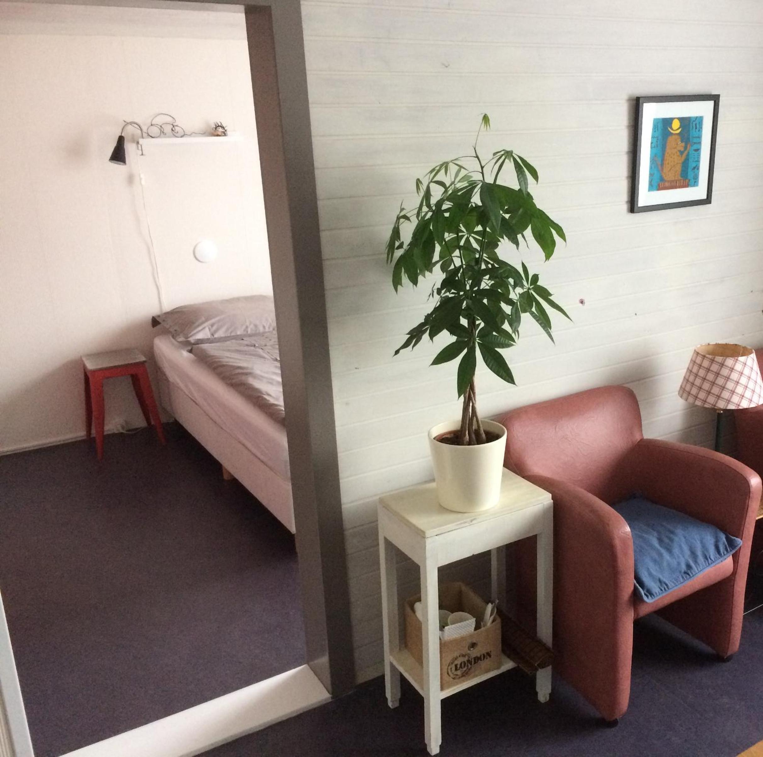 Twin Room with Shared Bathroom photo 3