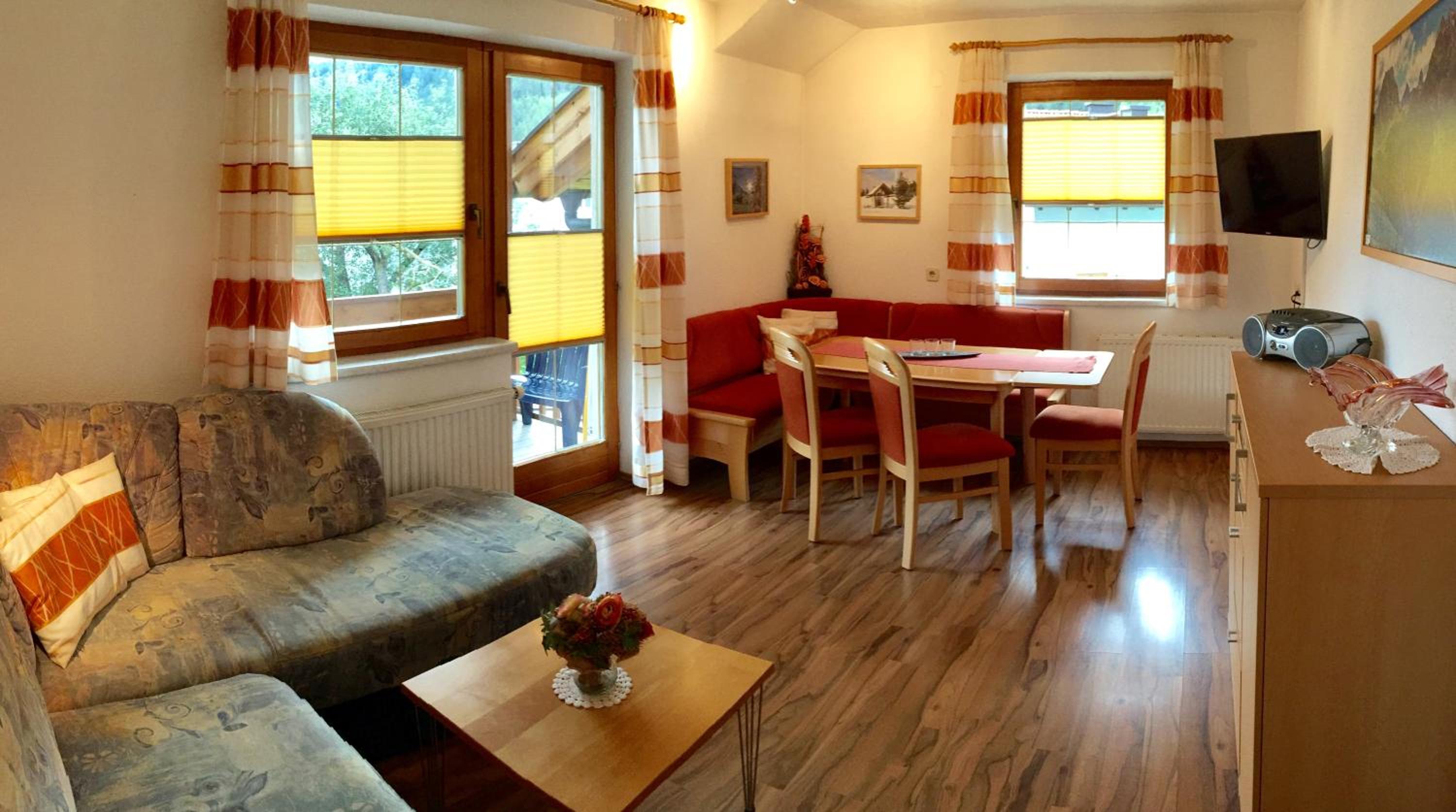 Apartment With Mountain View photo 1