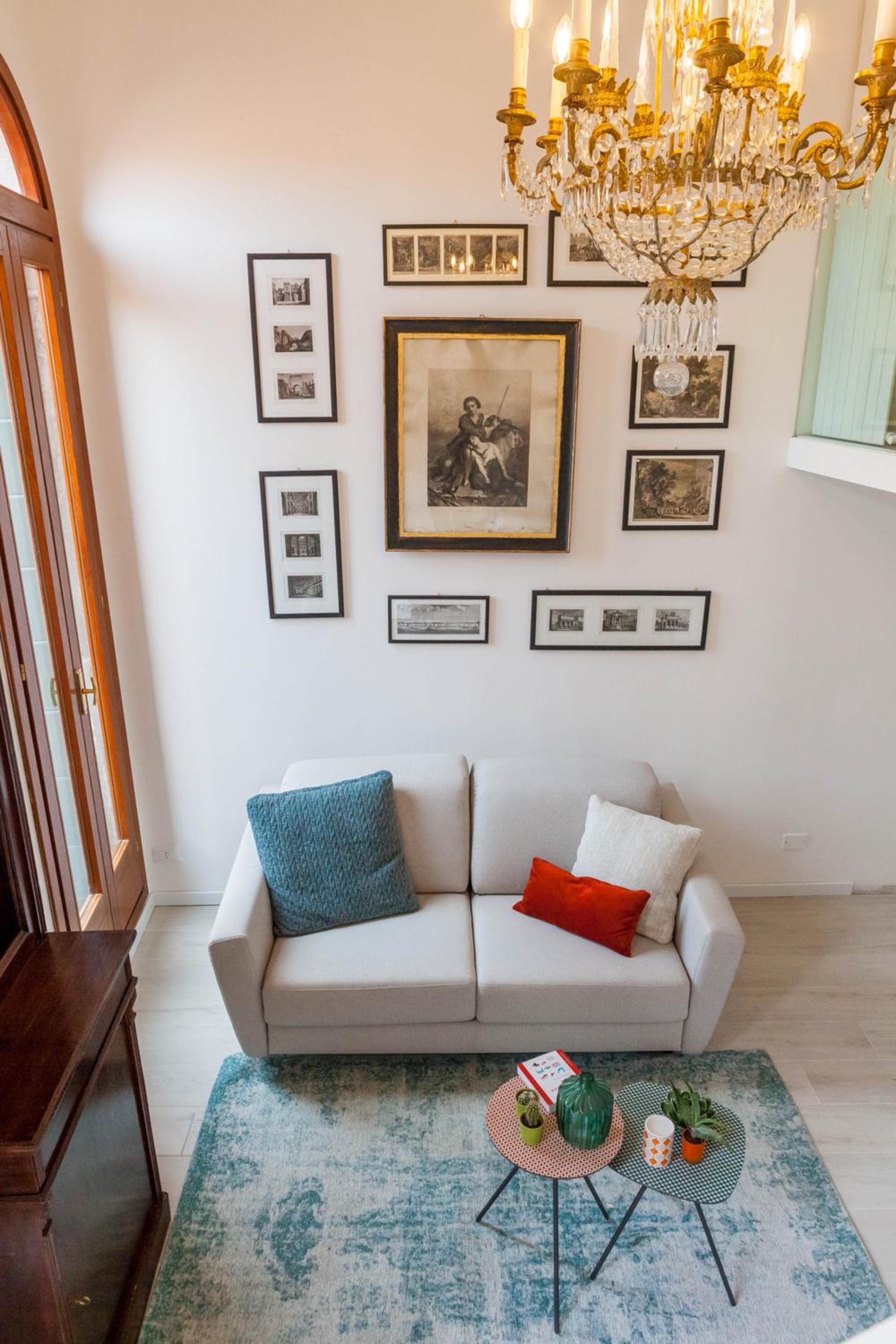 Apartment - Split Level photo 2