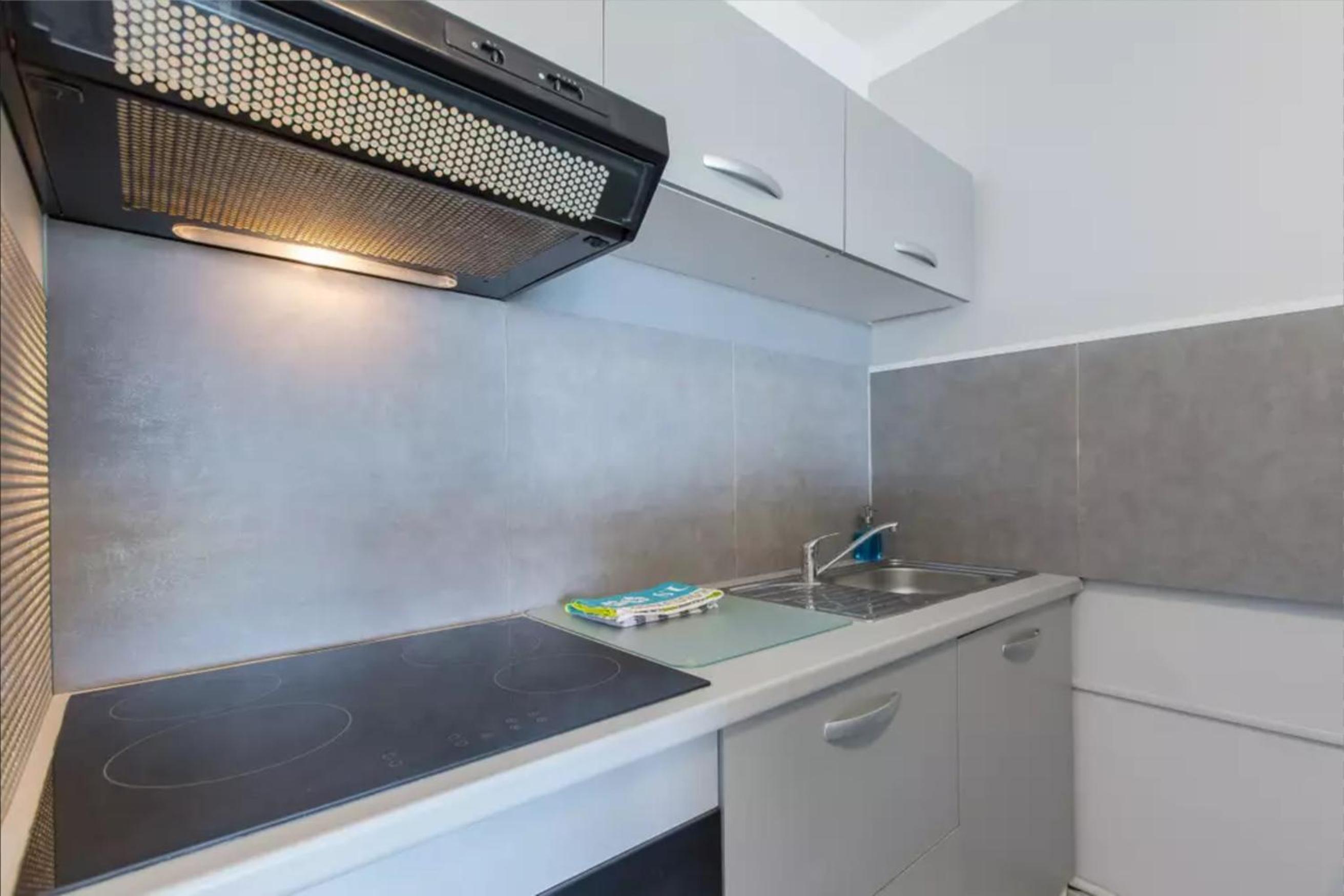 Apartment with Sea View photo 2