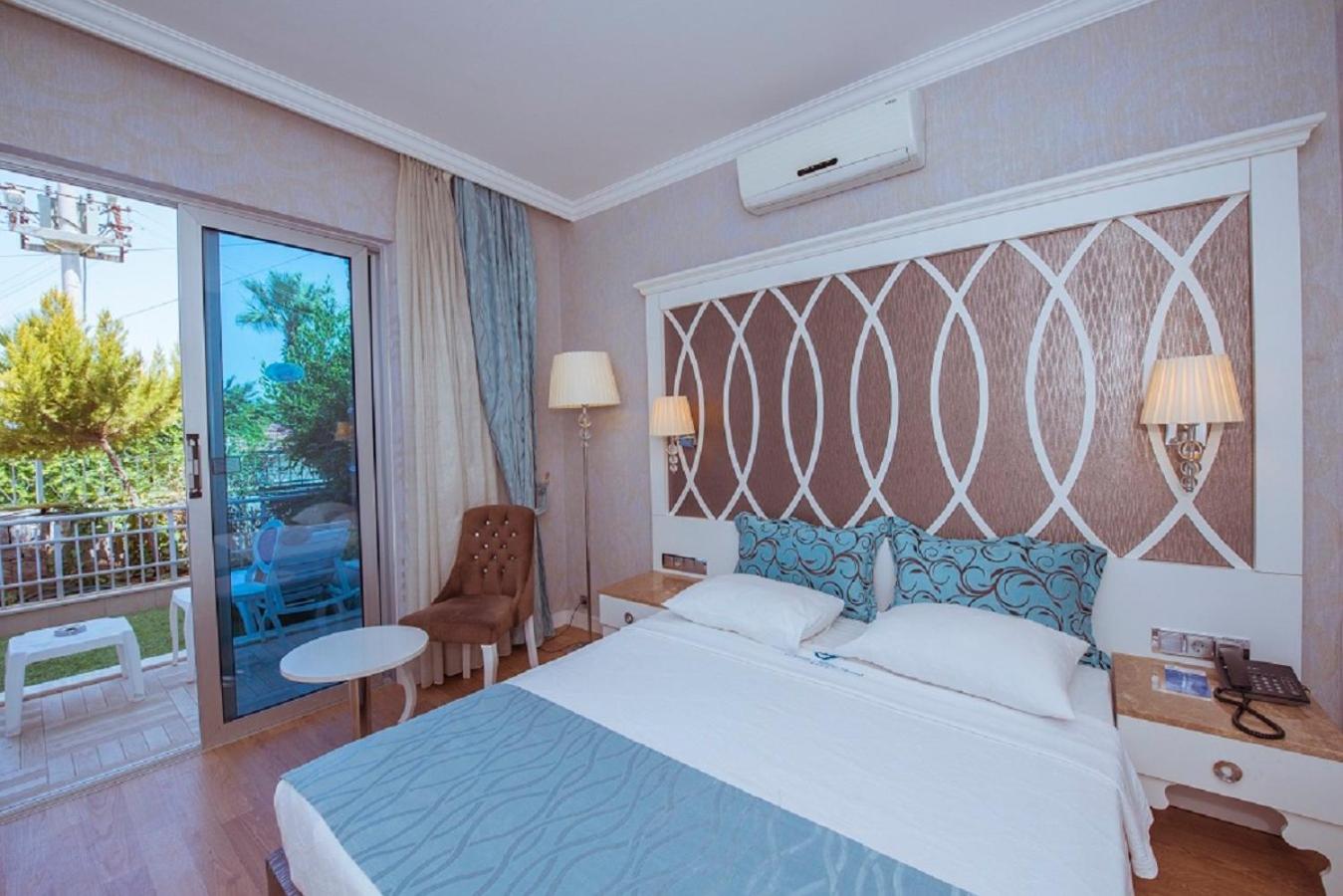 Land view room - Photo 4