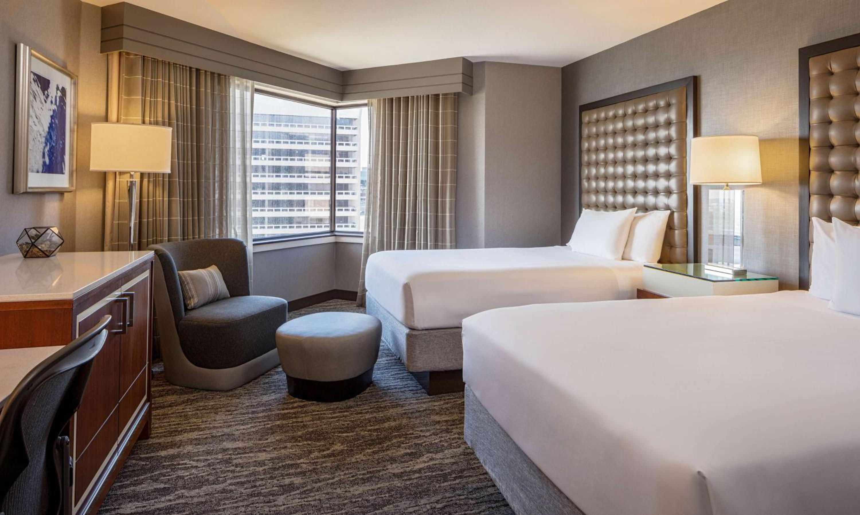 Junior Suite with Two Double Beds - Photo 1
