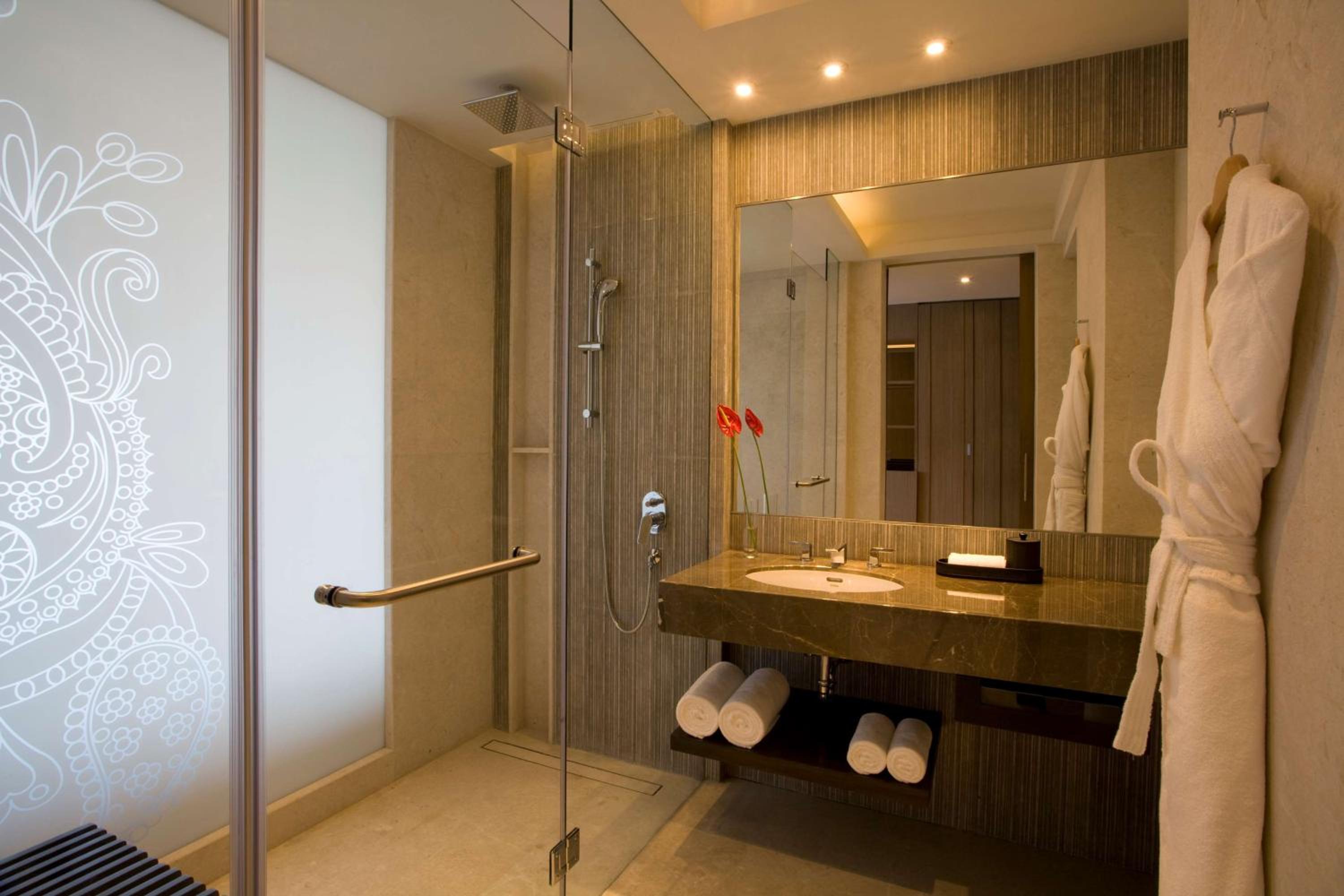 King Room with River View |  15% discount on Spa & 20% discount on F&B (Till 31st Oct) - Photo 10