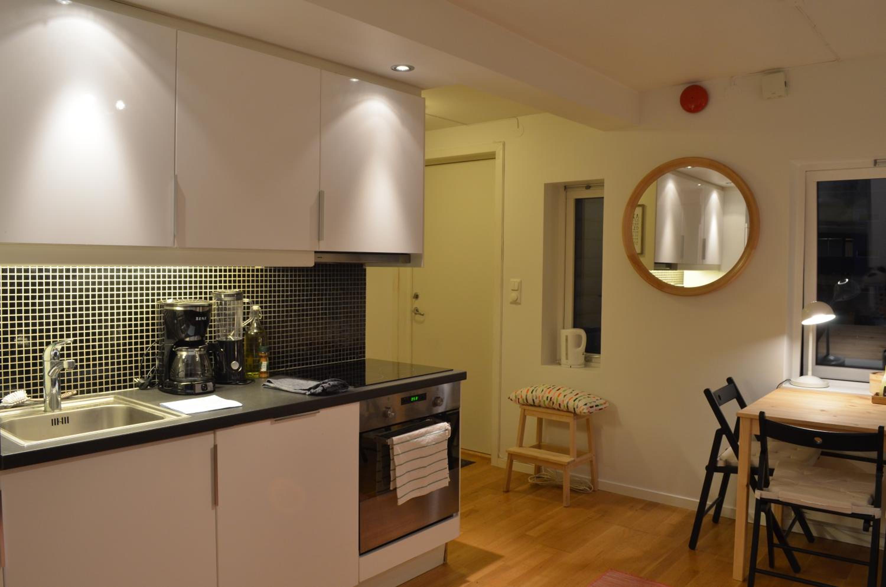 Two-Bedroom Apartment - Photo 4