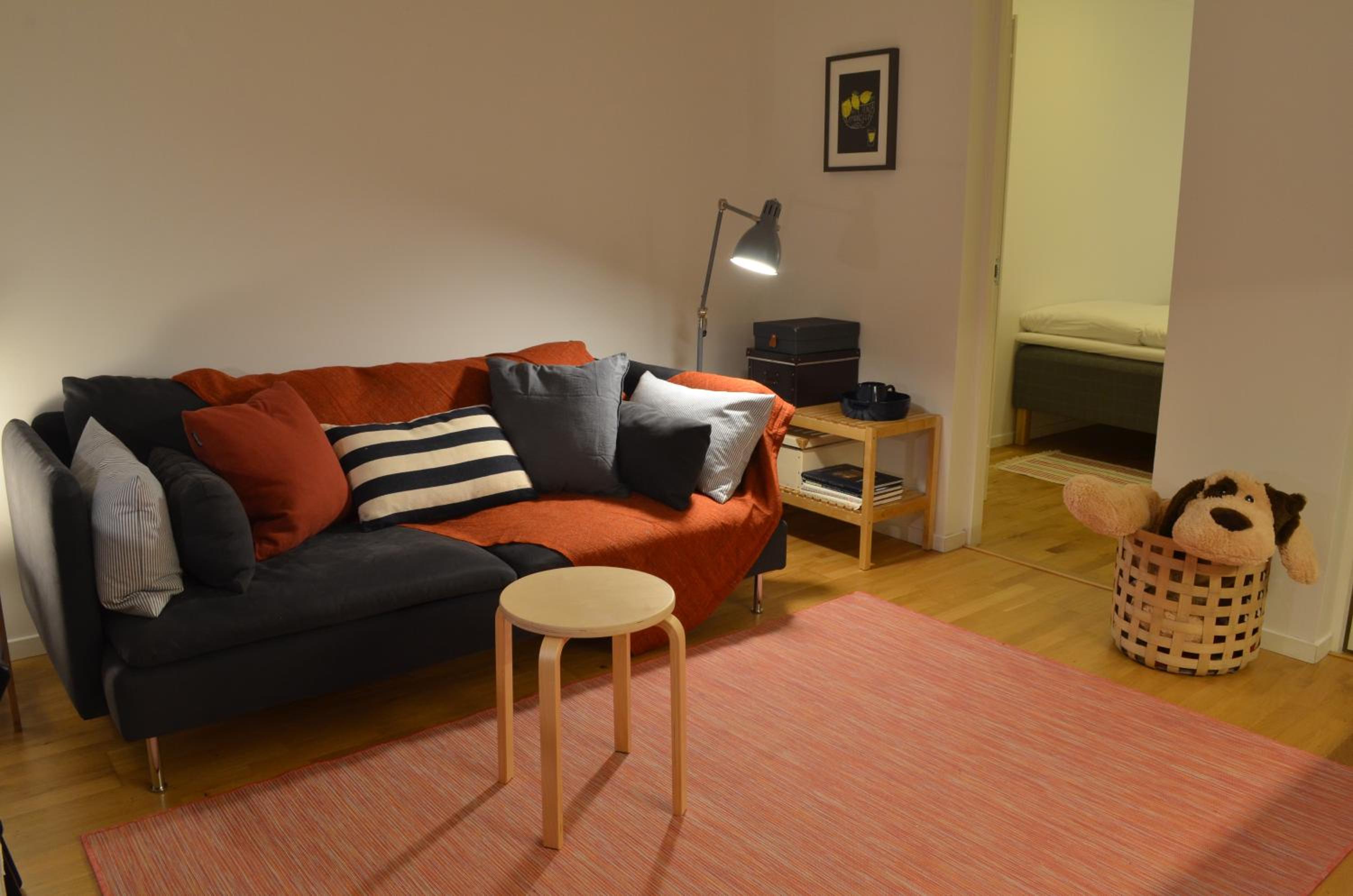 Two-Bedroom Apartment - Photo 2