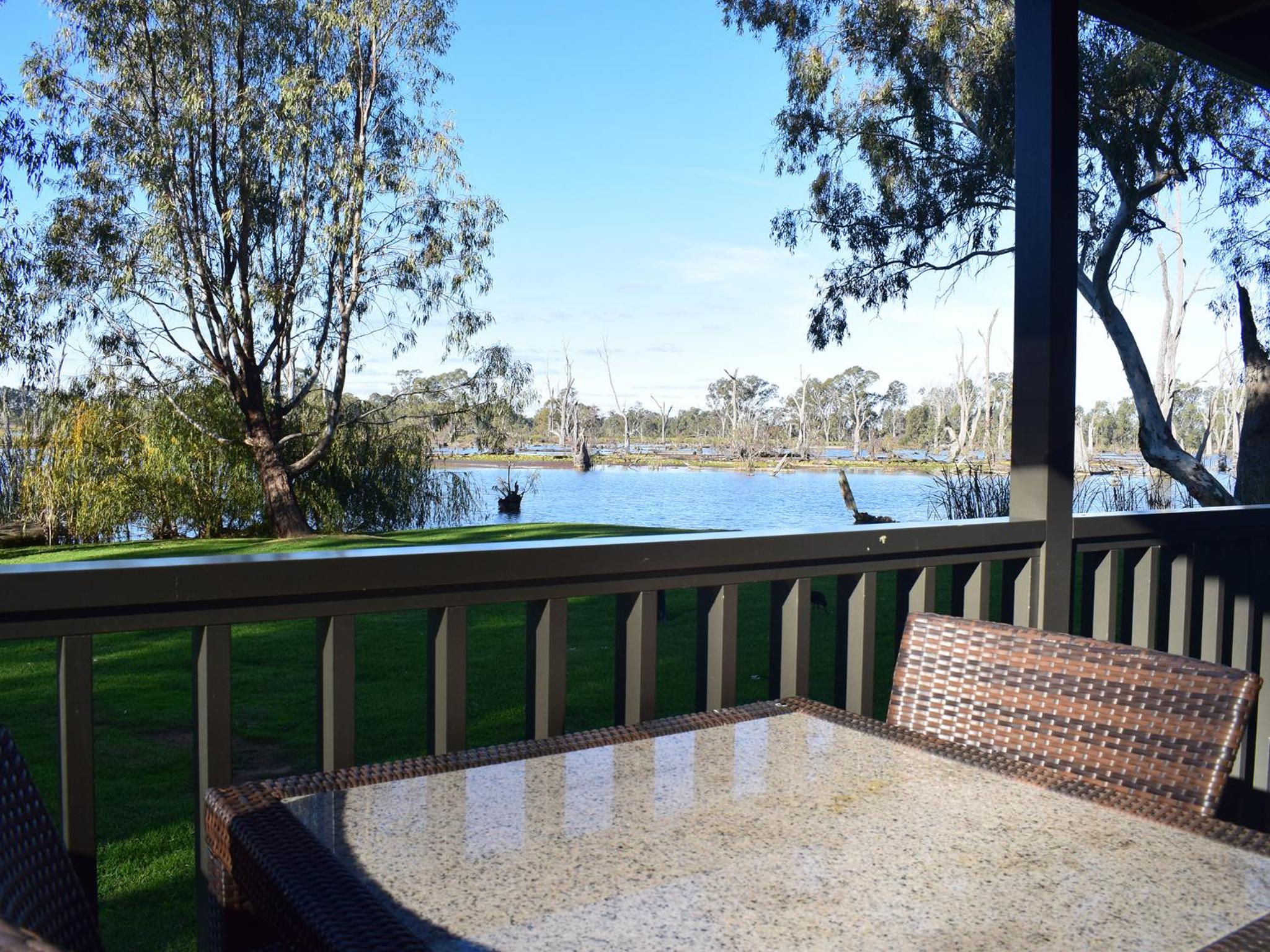 2 Bedroom Waterfront Cabin - Access Friendly photo 1