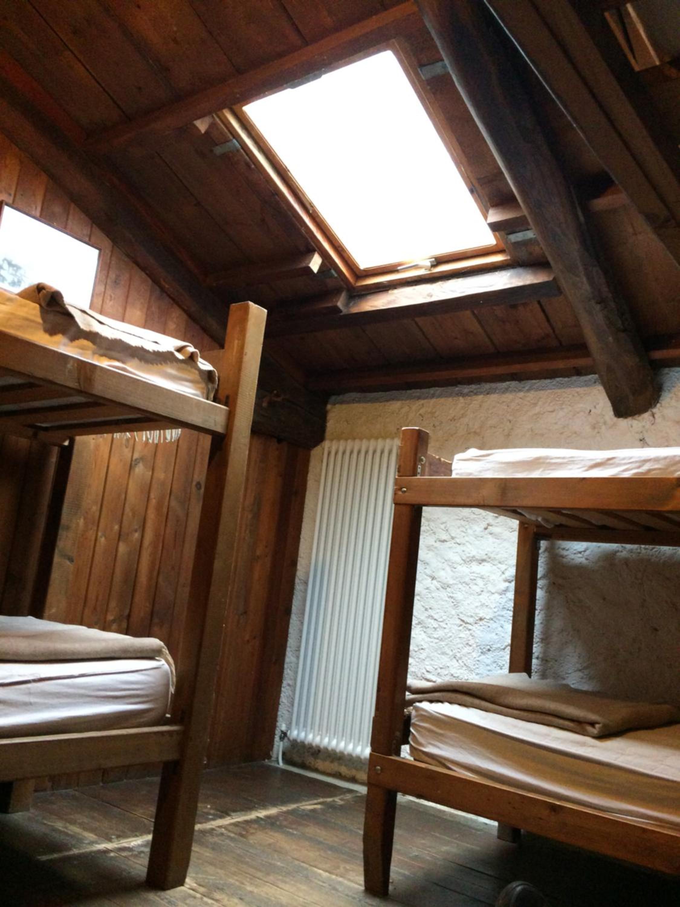 Bed In 6-Bed Mixed Dormitory Room photo 2