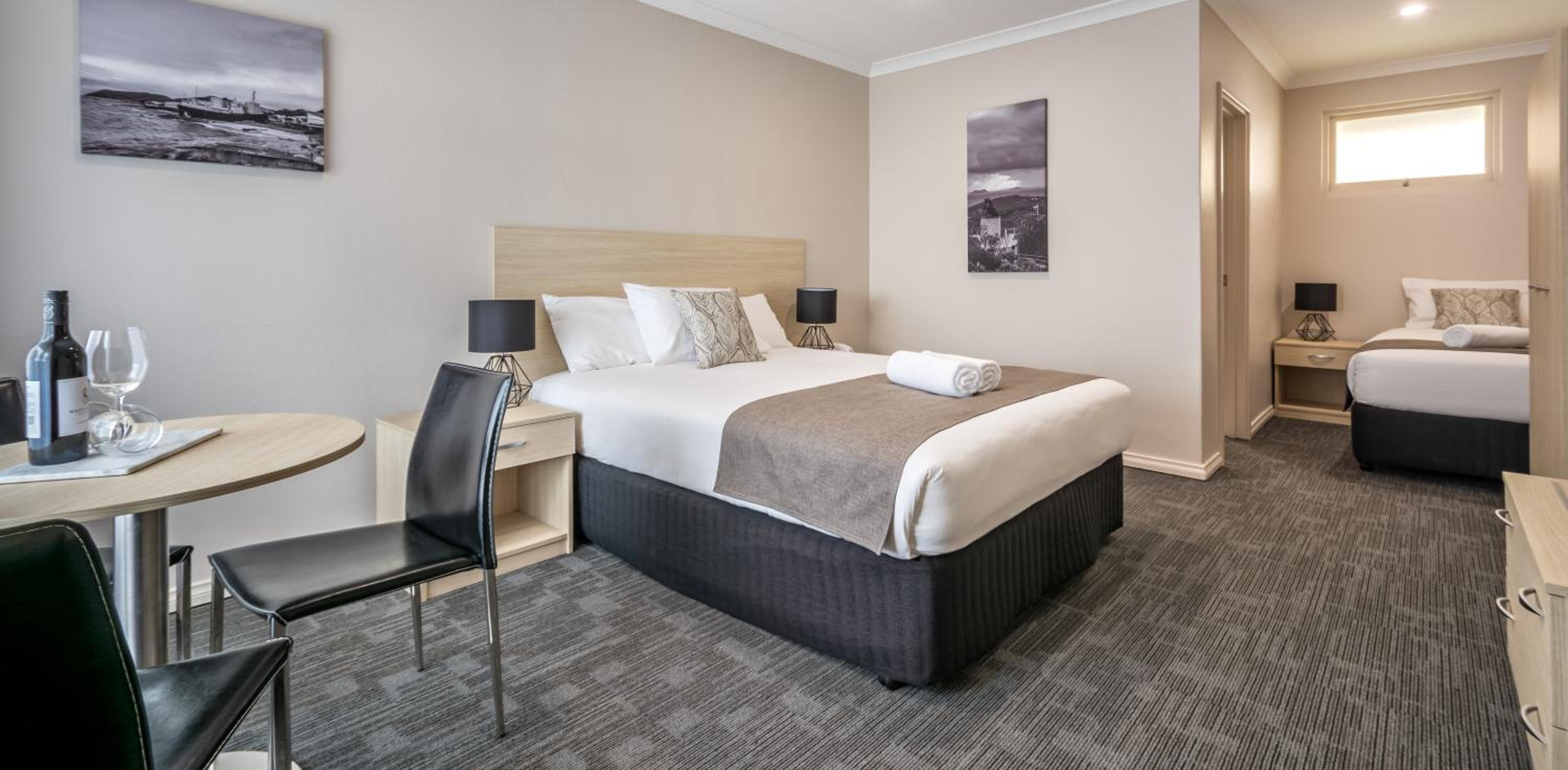 Deluxe Room - Photo 3