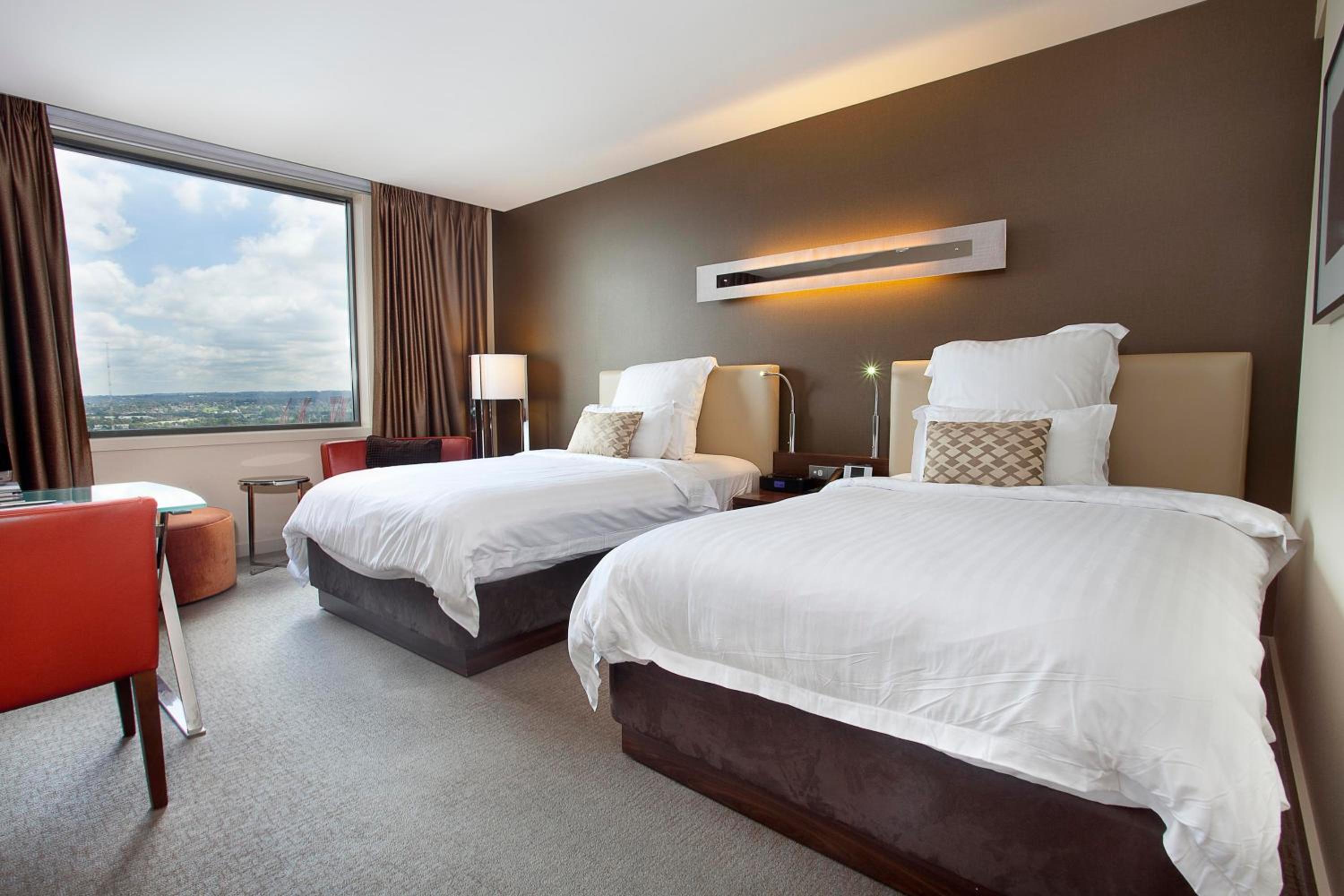 Superior Room with Two Double Beds - Photo 5