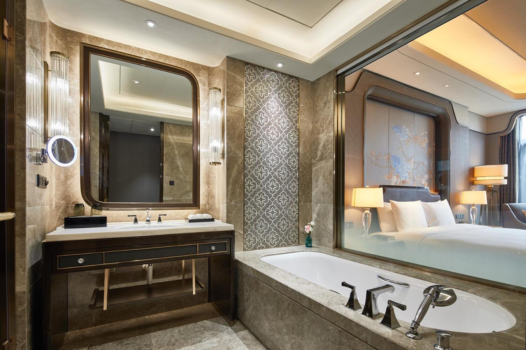 Executive Deluxe Twin Room photo 3