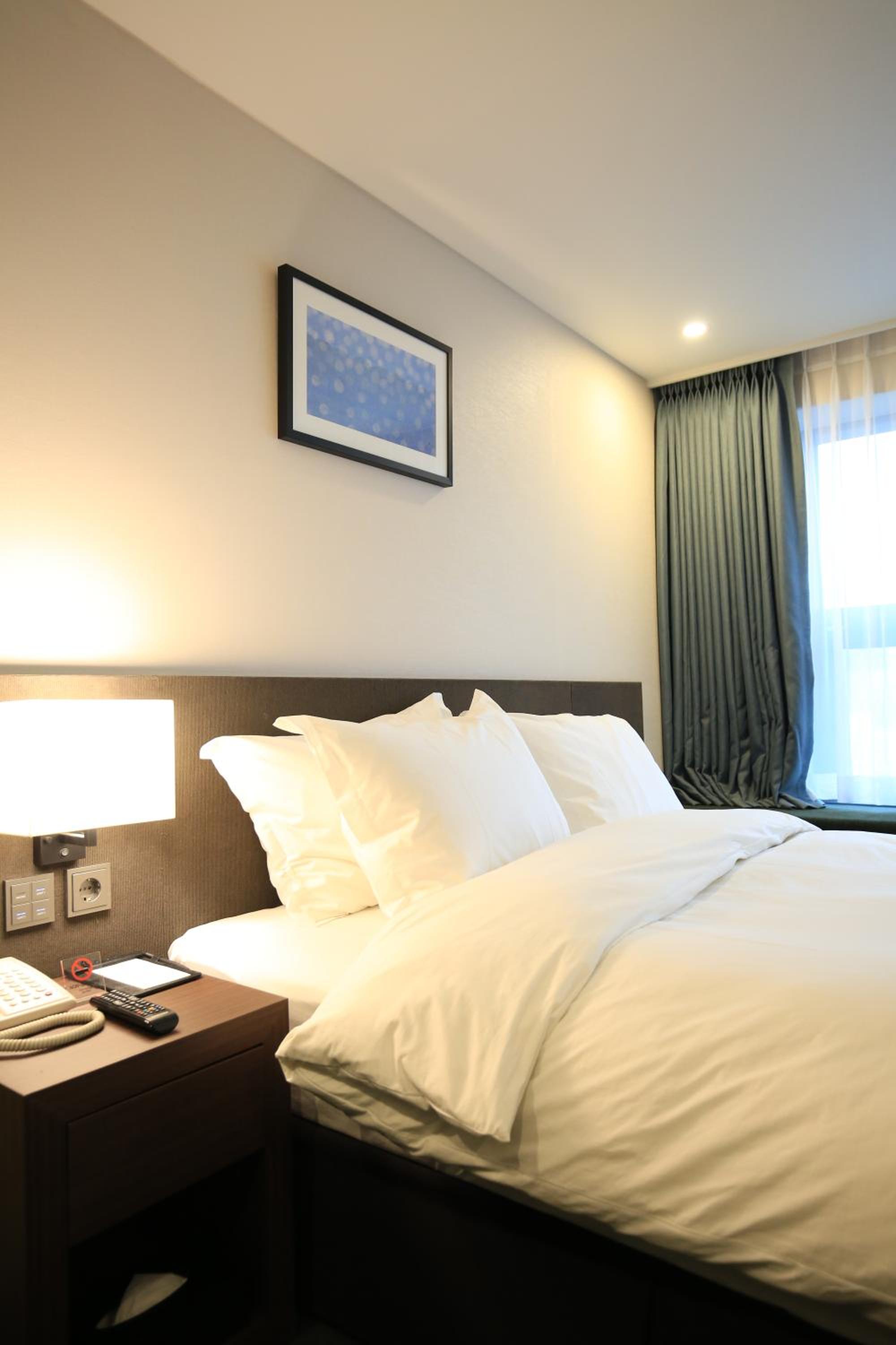 Standard Double Room - Photo 3