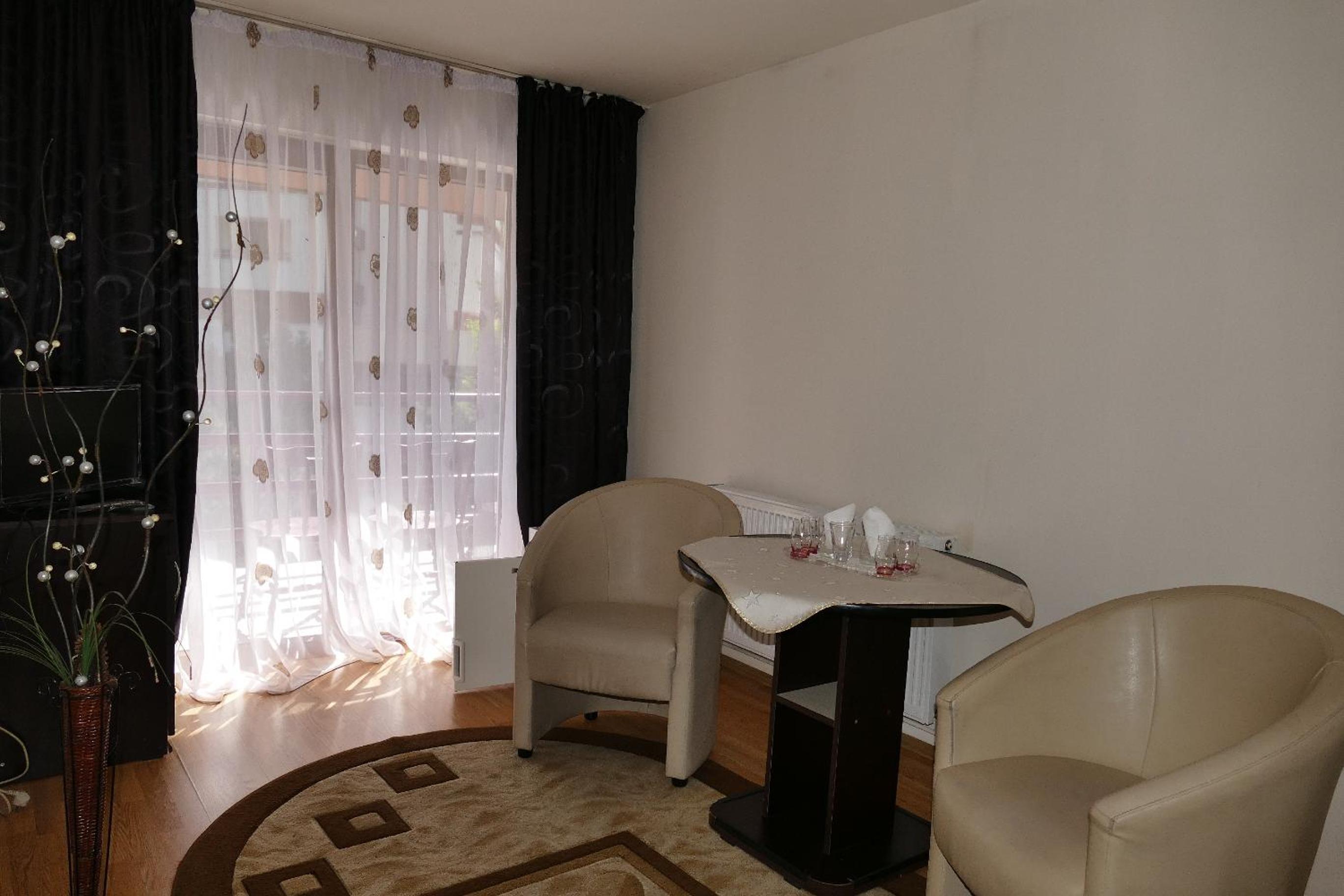 Standard Double or Twin Room with Balcony photo 2