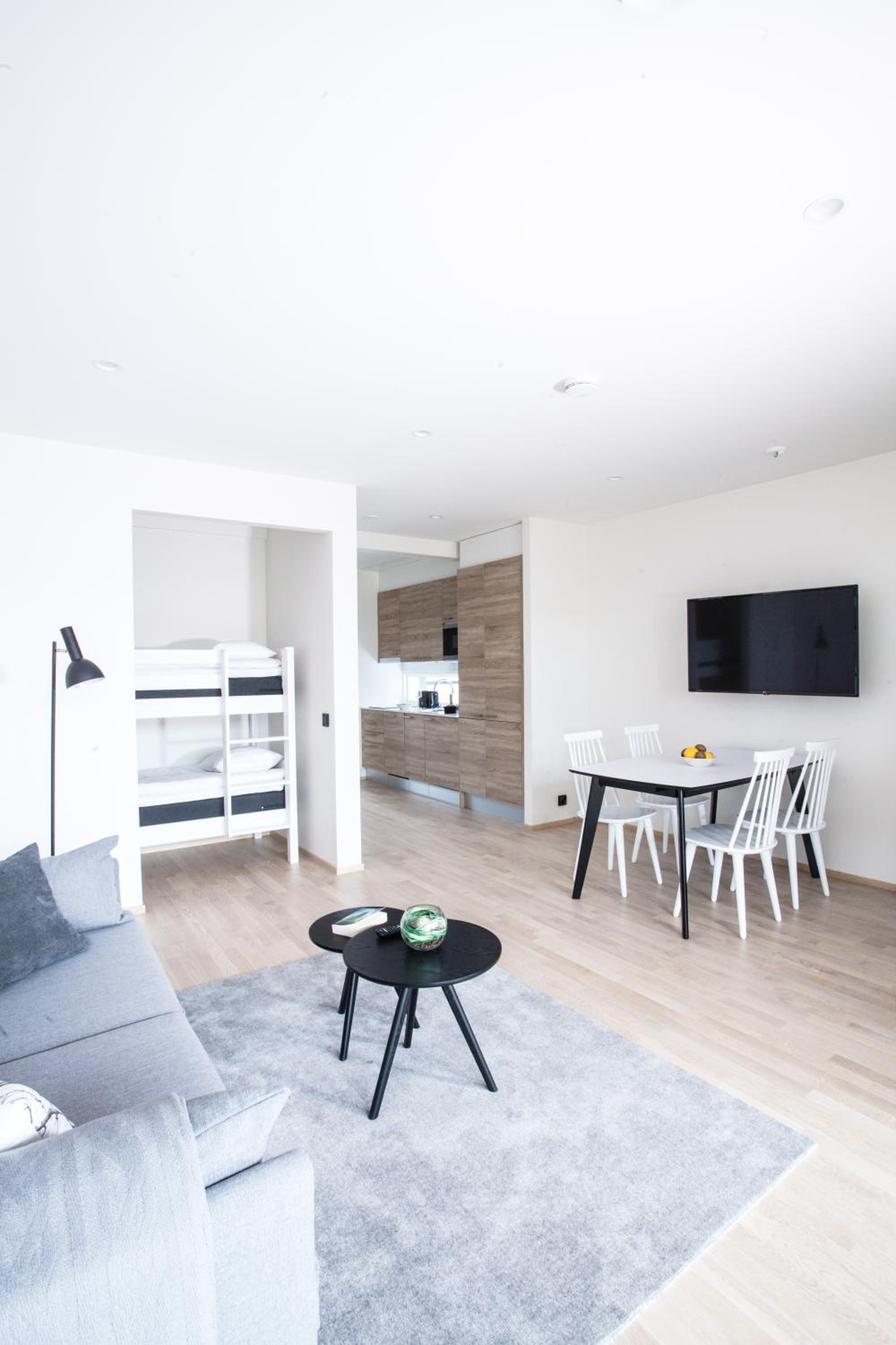 One-Bedroom Apartment