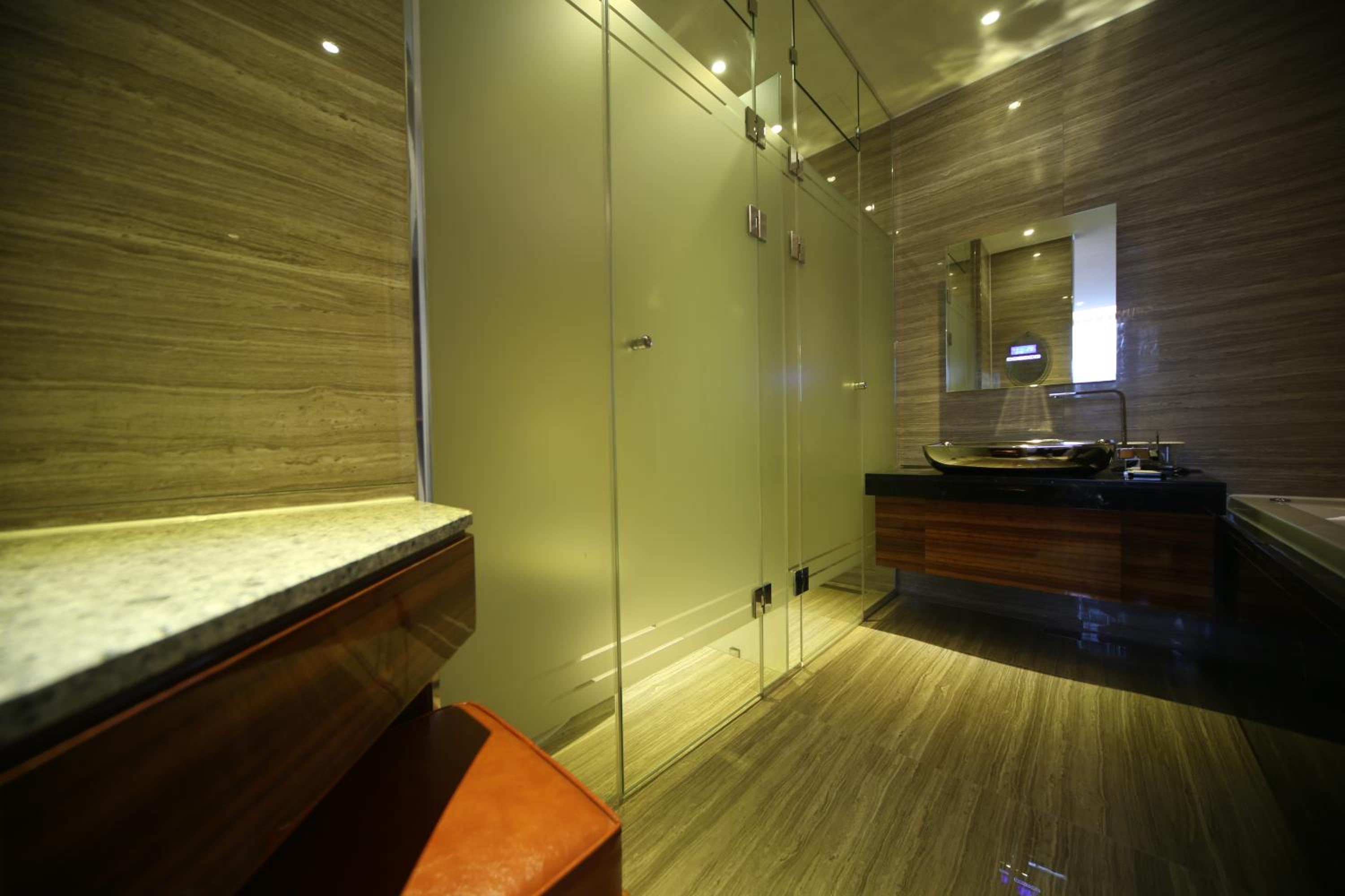 Suite with Balcony photo 2