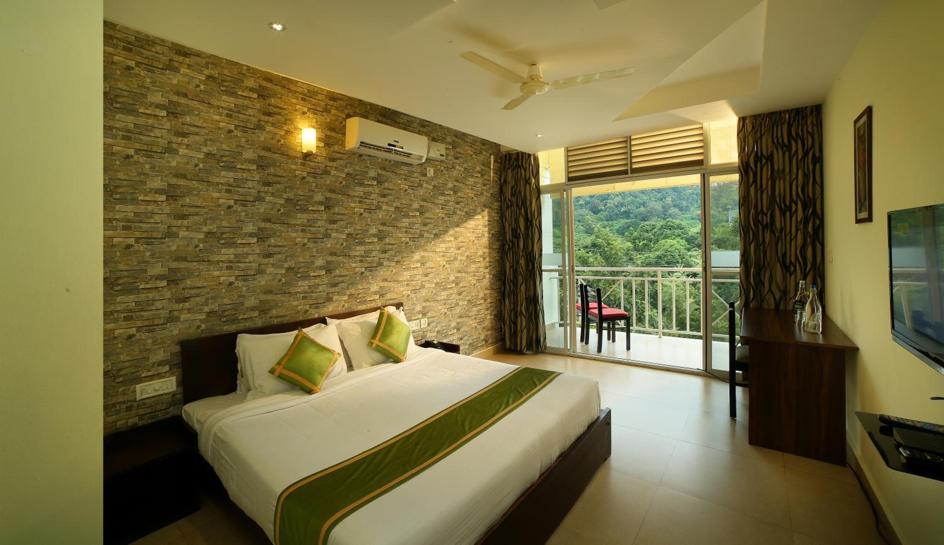 Standard Room - Photo 1