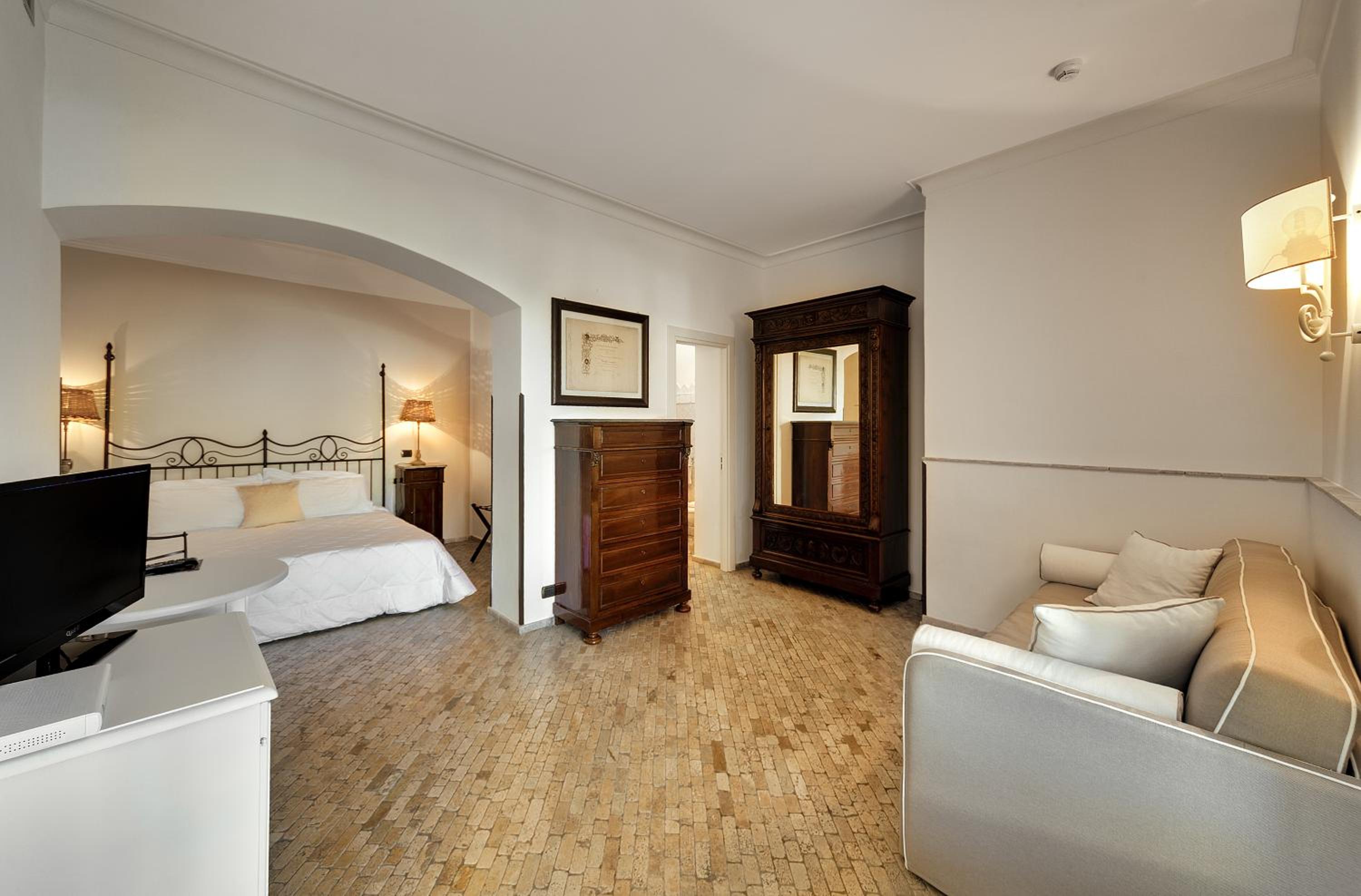 Junior Suite with Sea View - Photo 7