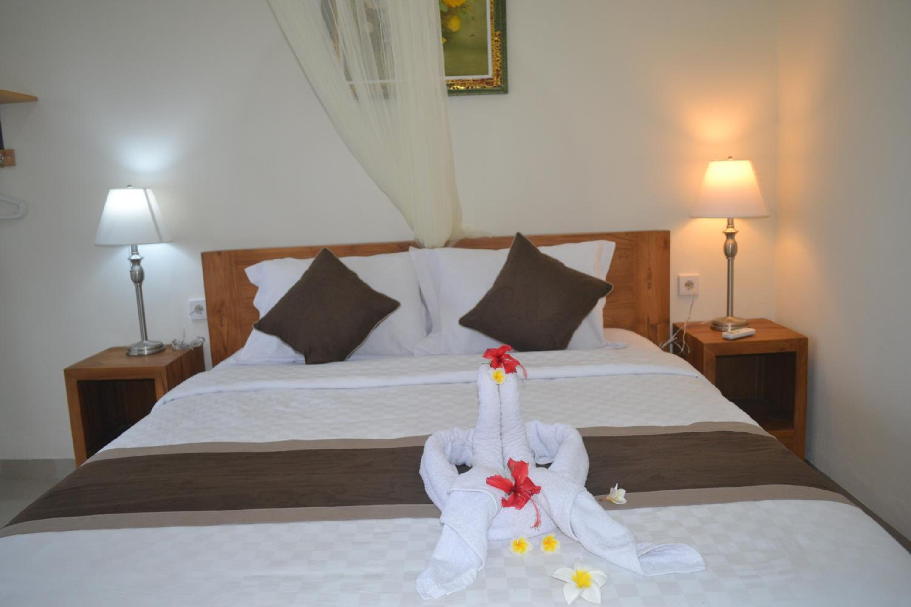 Deluxe Double Room with Balcony - Photo 20