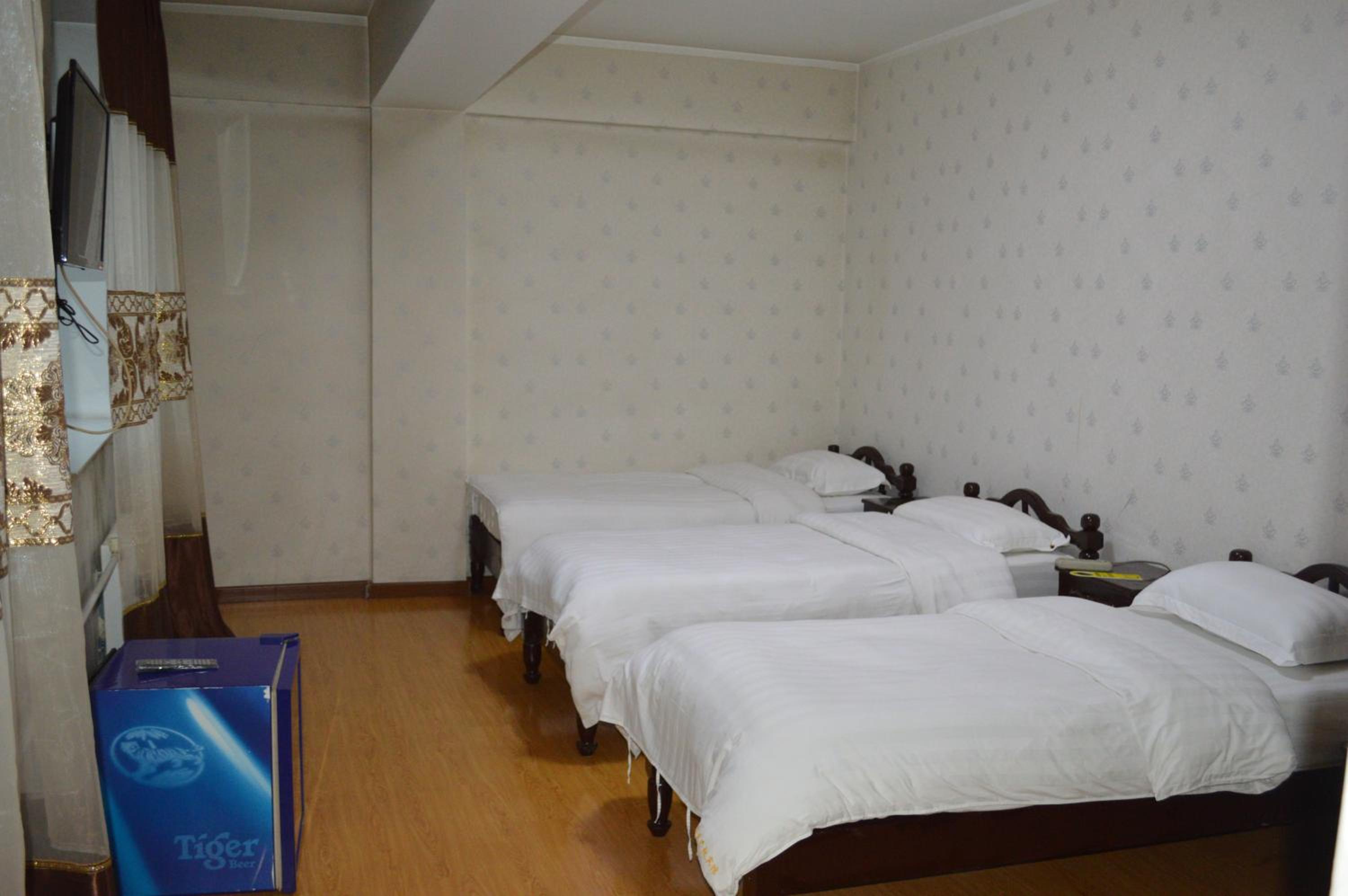 Triple Room with Private Bathroom photo 2