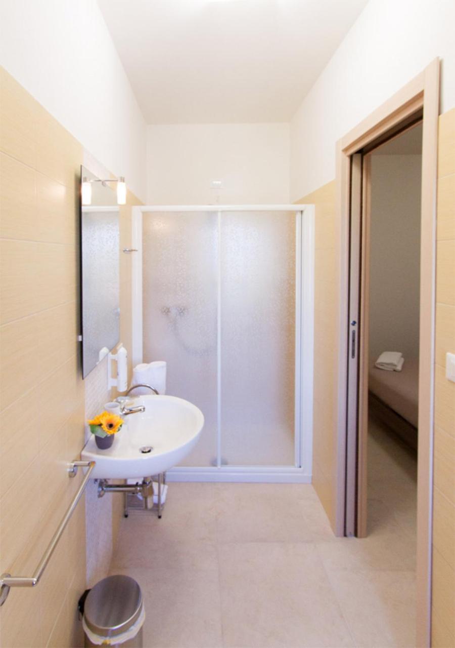 Standard Double or Twin Room with Balcony photo 2