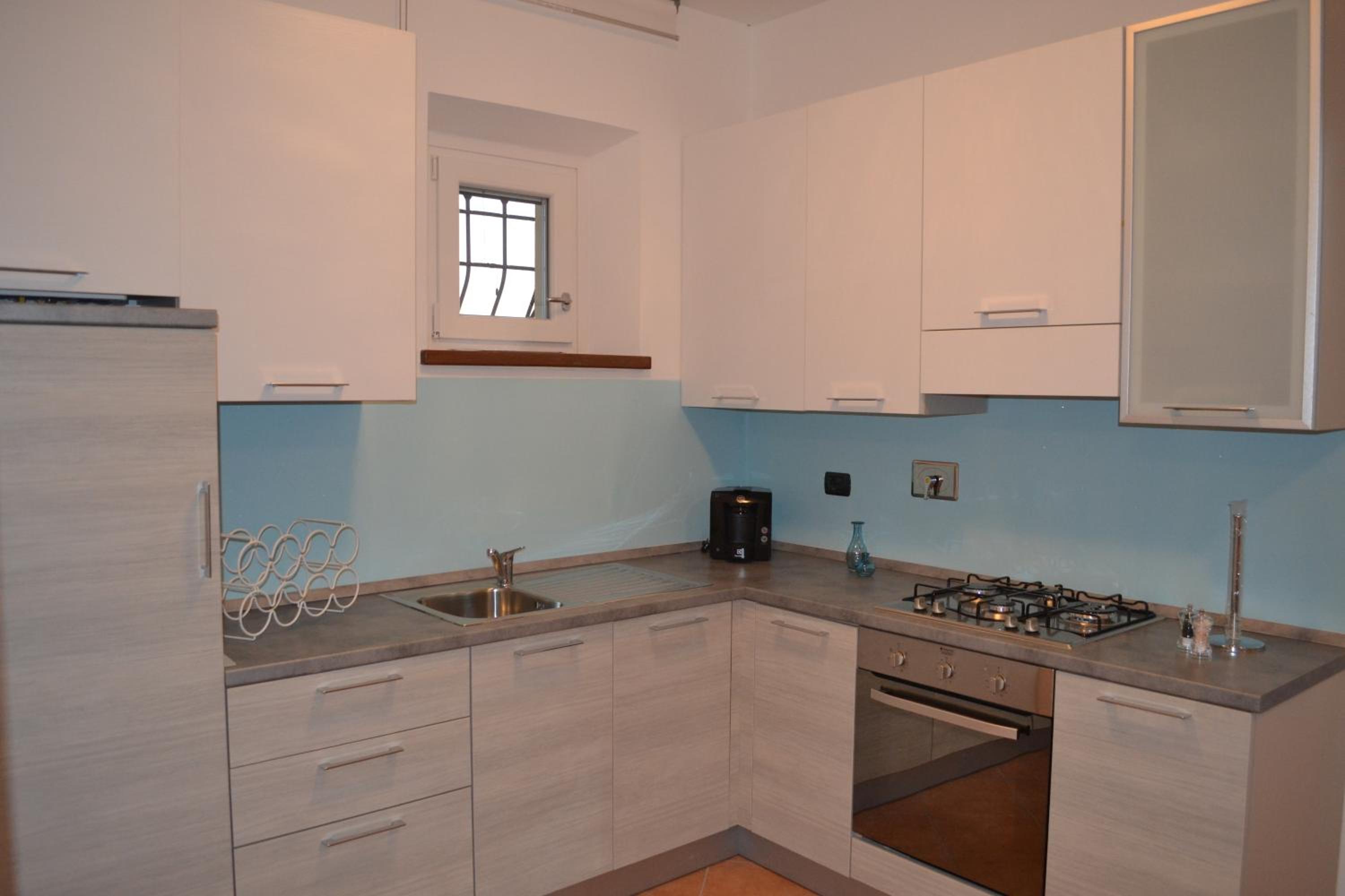 Two-Bedroom Apartment - Photo 5