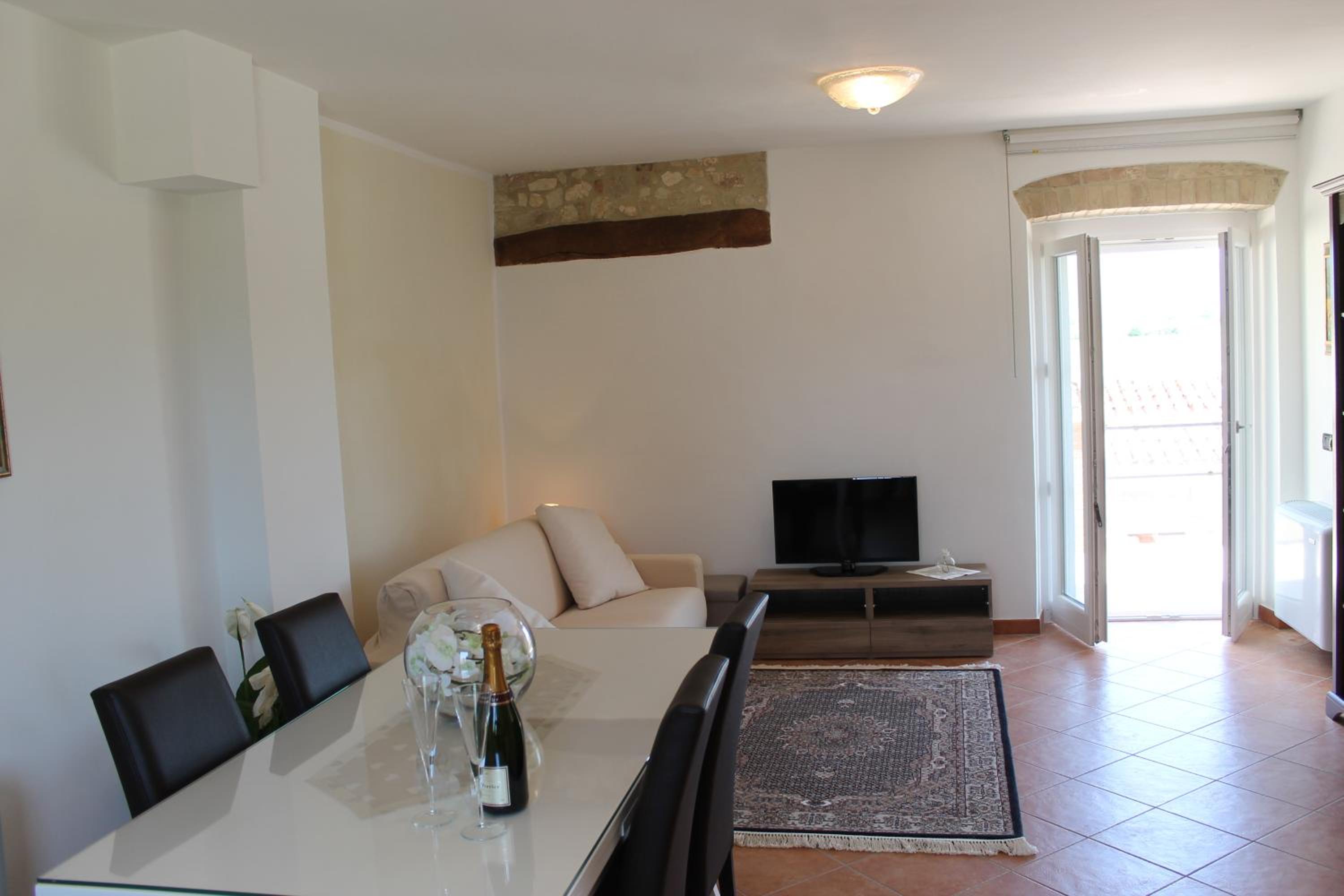 Apartment with Terrace - Photo 1