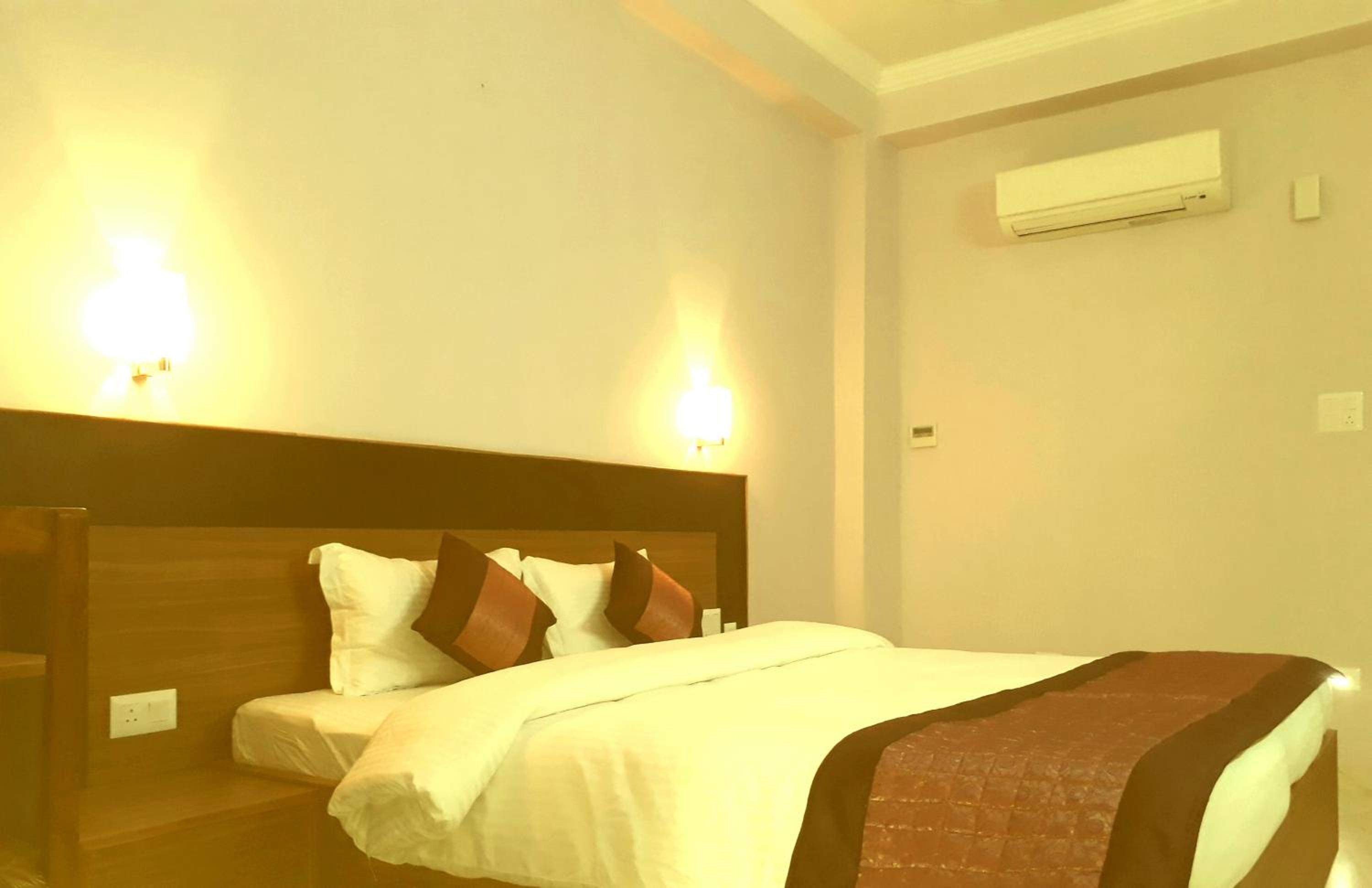 Deluxe Twin Room - Photo 3
