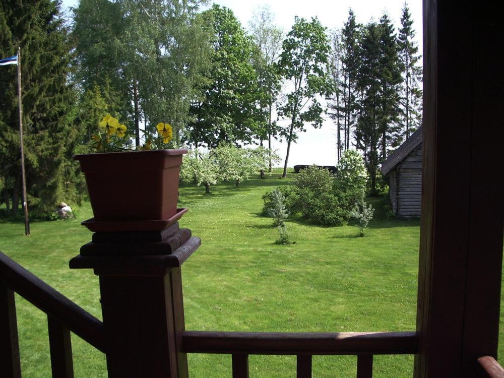 Three-Bedroom House - Photo 8