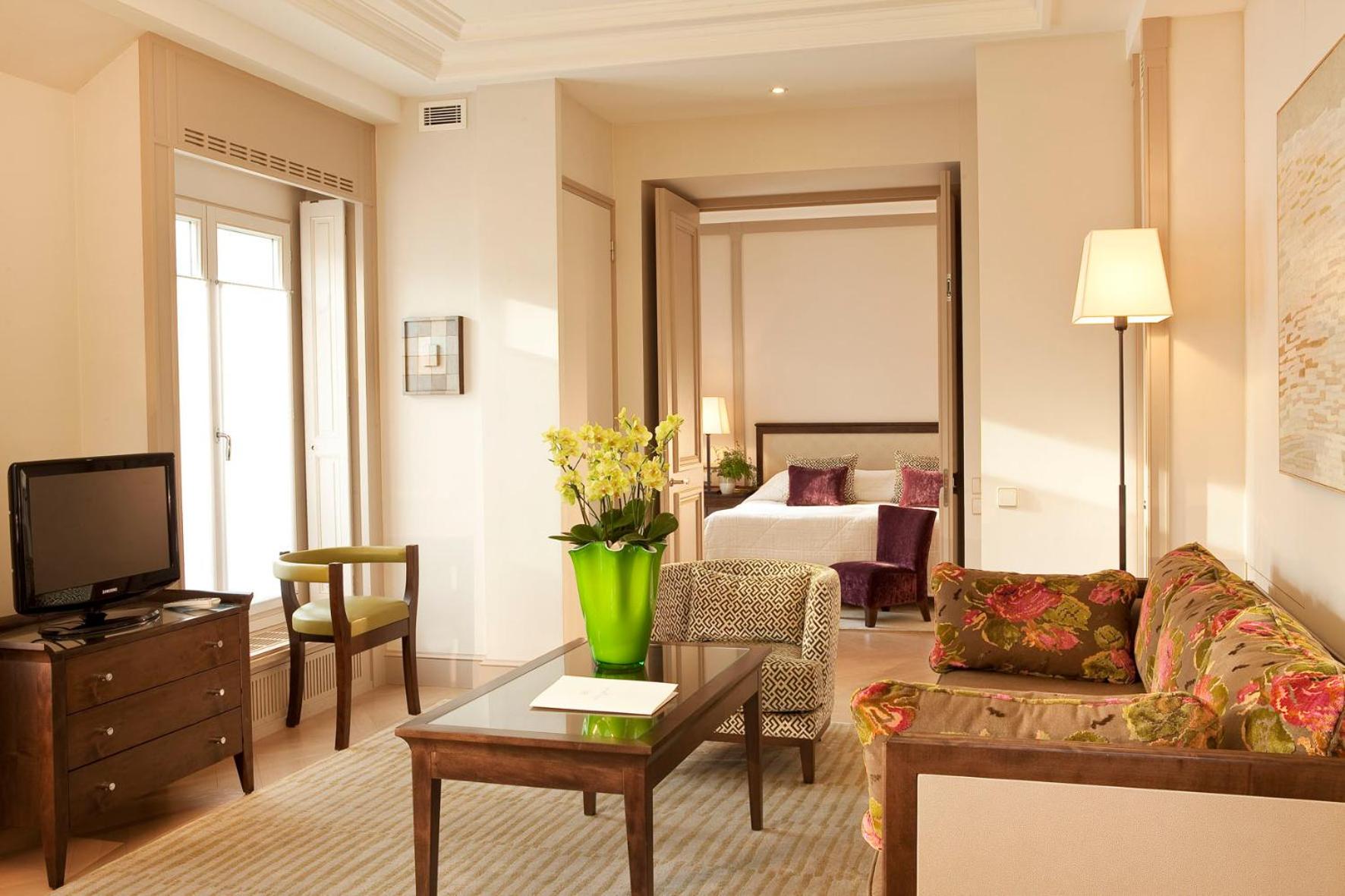  Prestige Suite photo 1