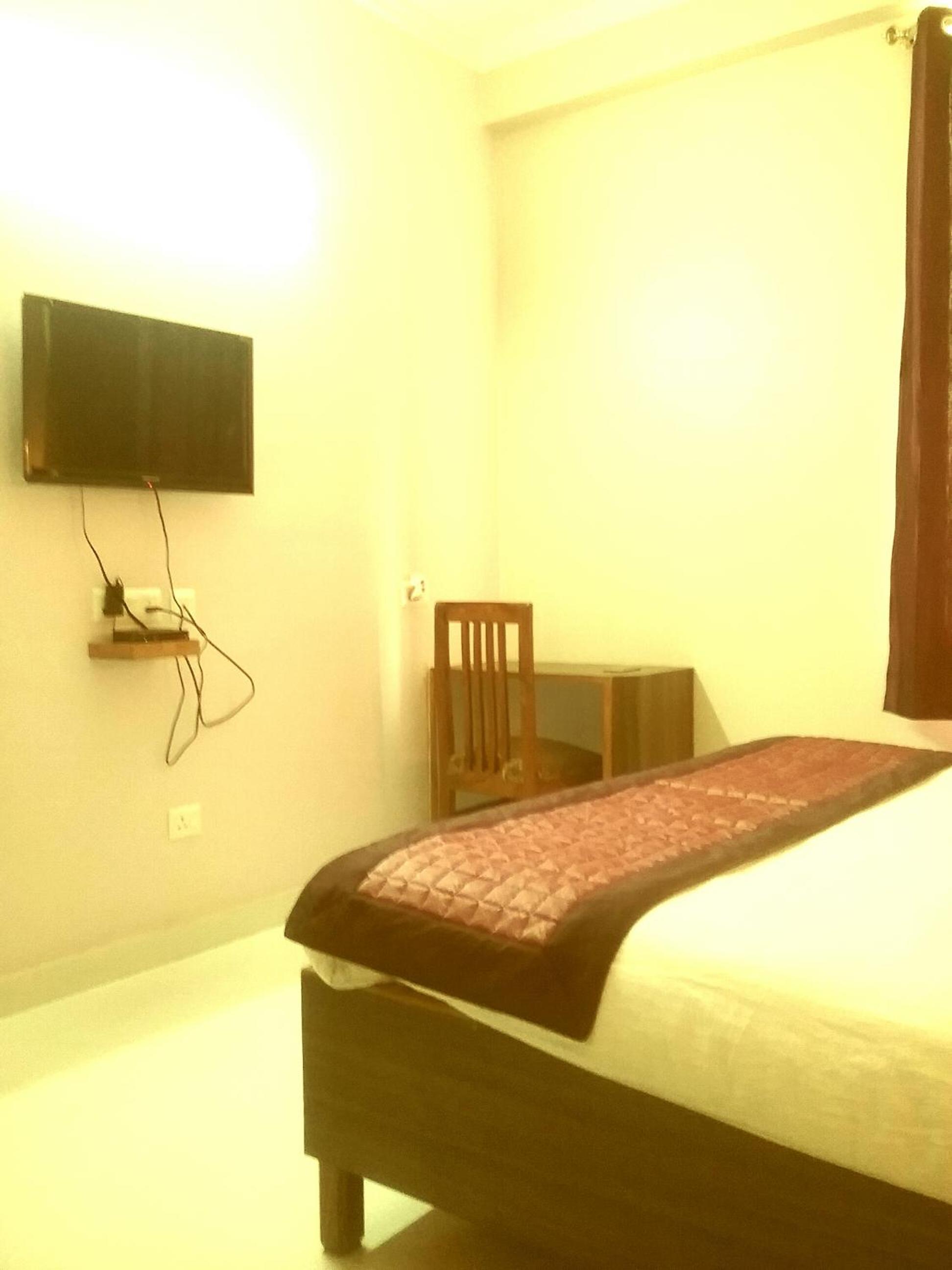 Deluxe Family Room - Photo 7