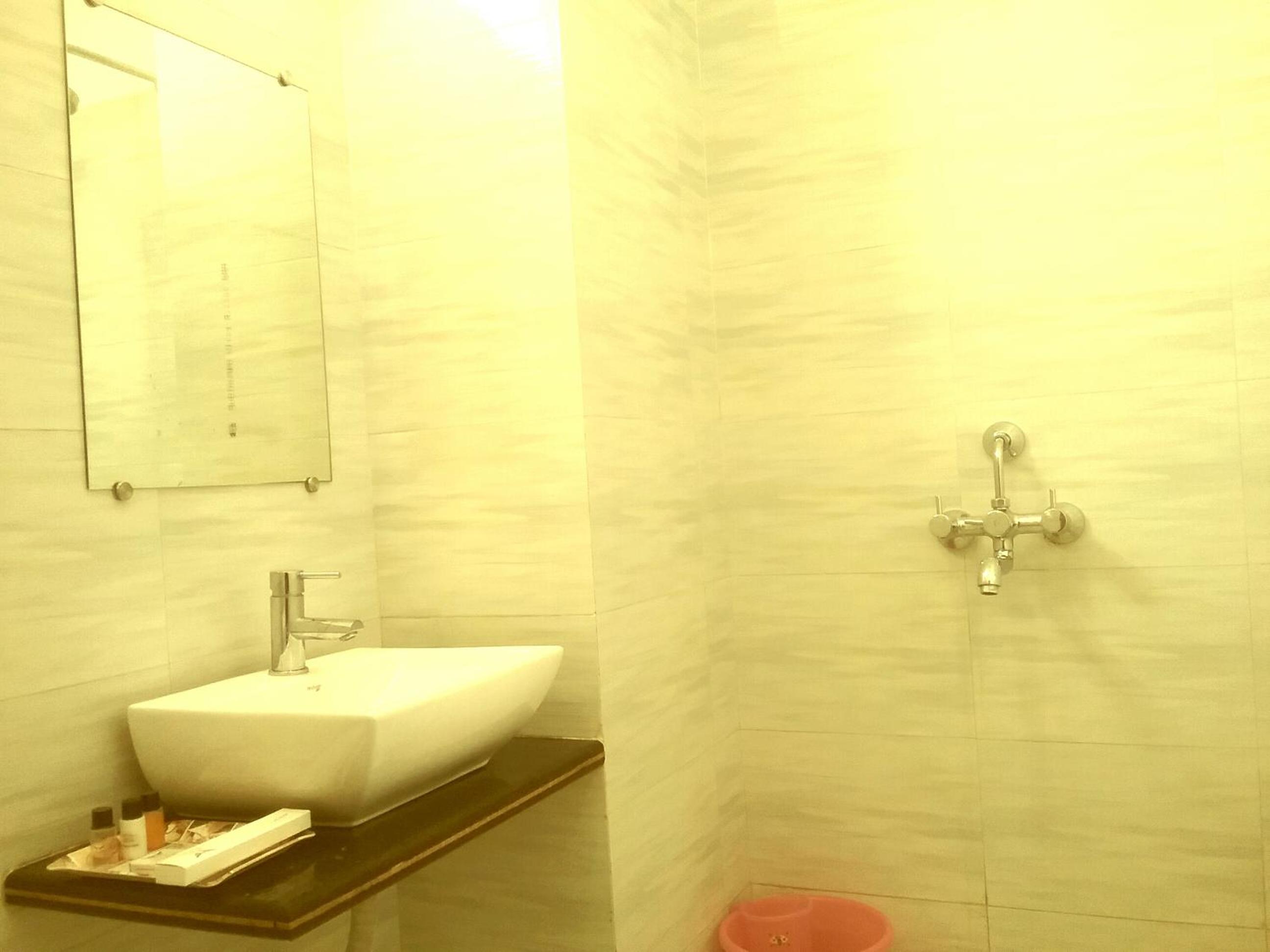Deluxe Family Room - Photo 11