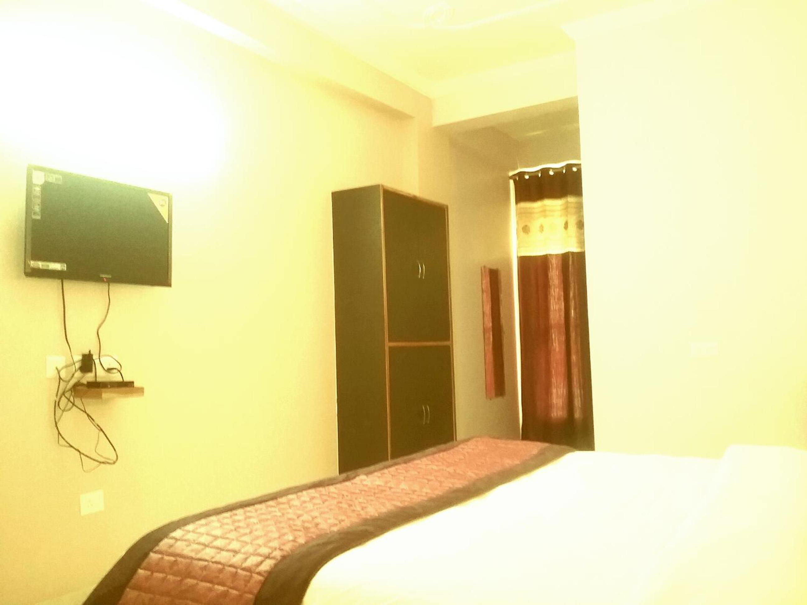 Deluxe Family Room - Photo 6