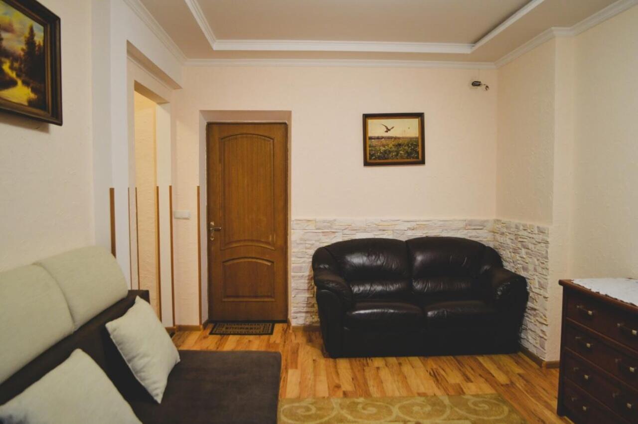 Family Room photo 1