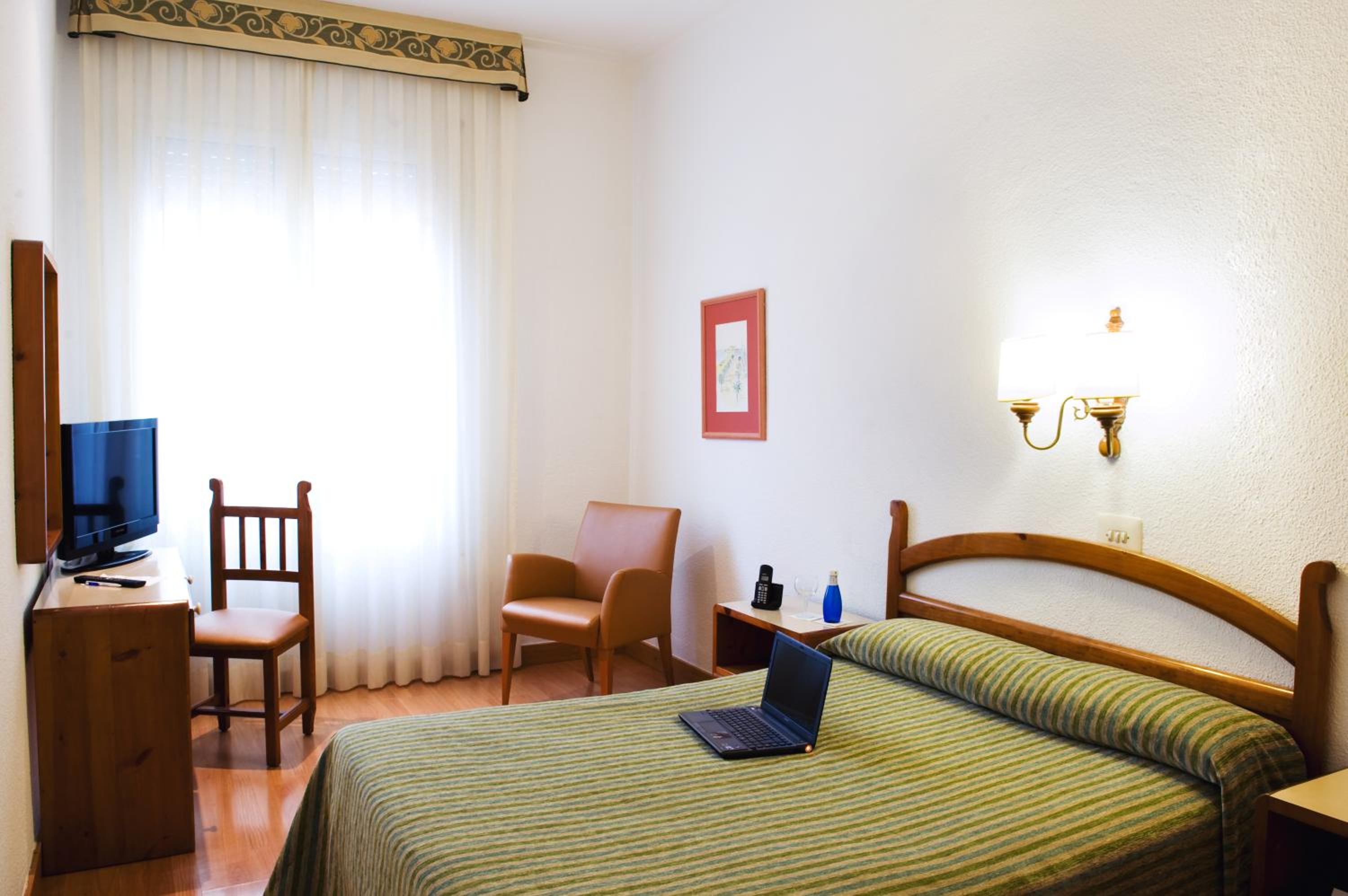 Habitación Doble - Sin Vista
