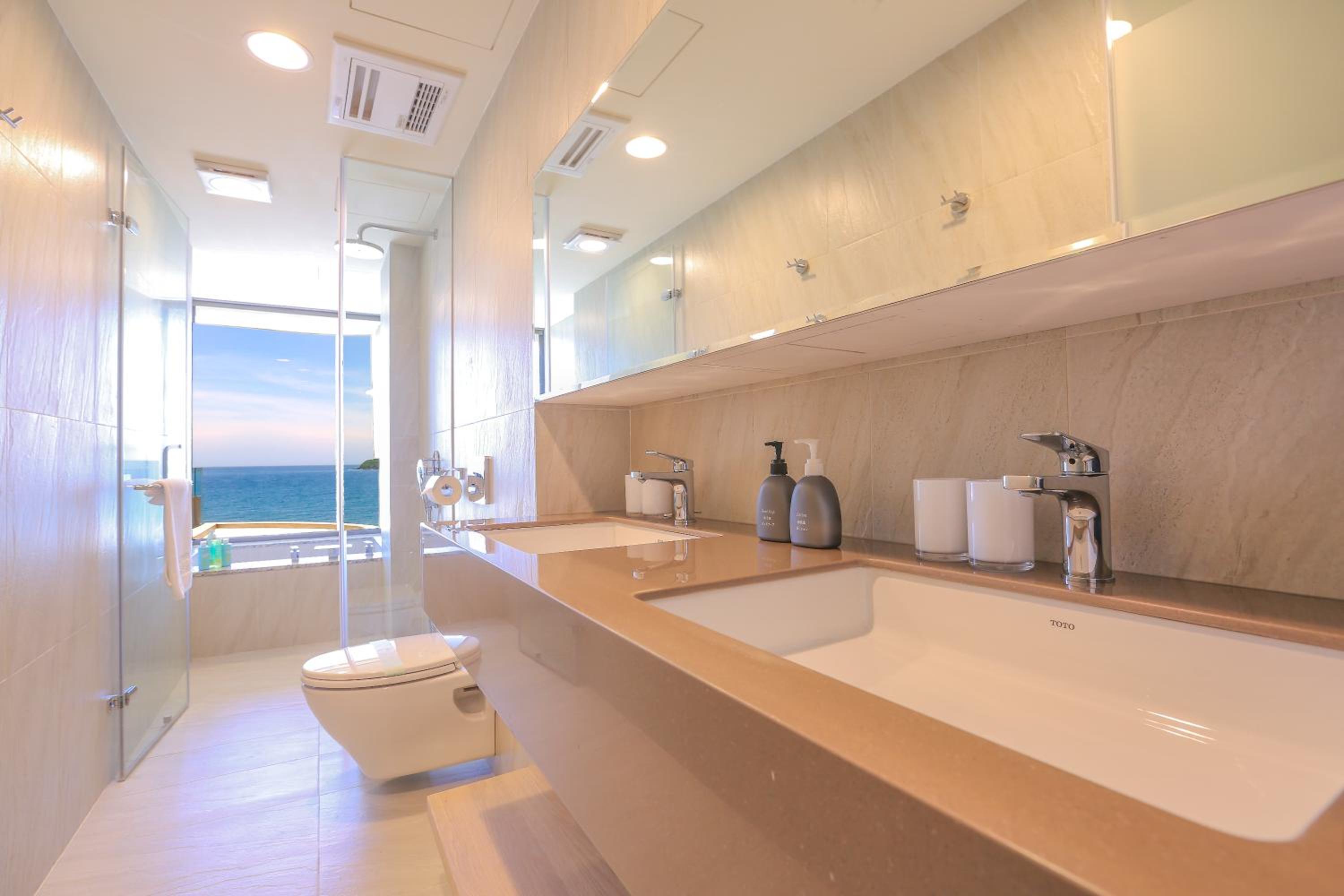 Quadruple Room with Sea View photo 2