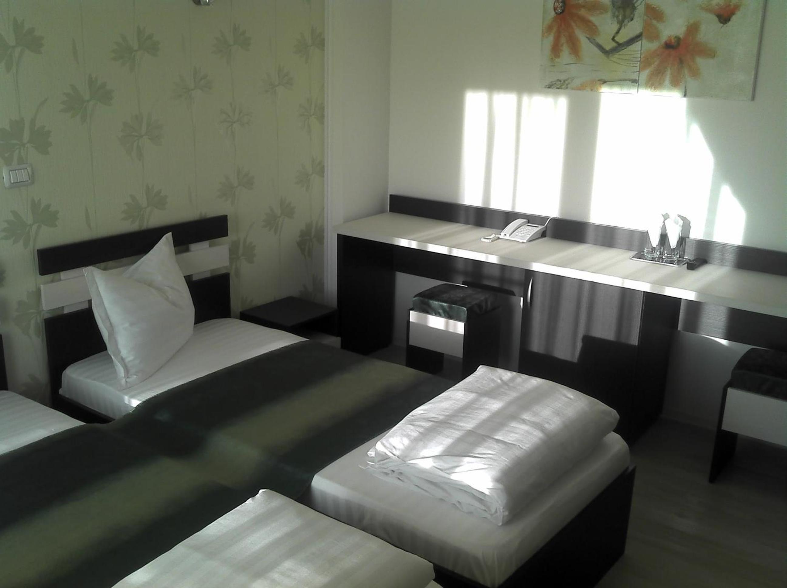 Double or Twin Room photo 1