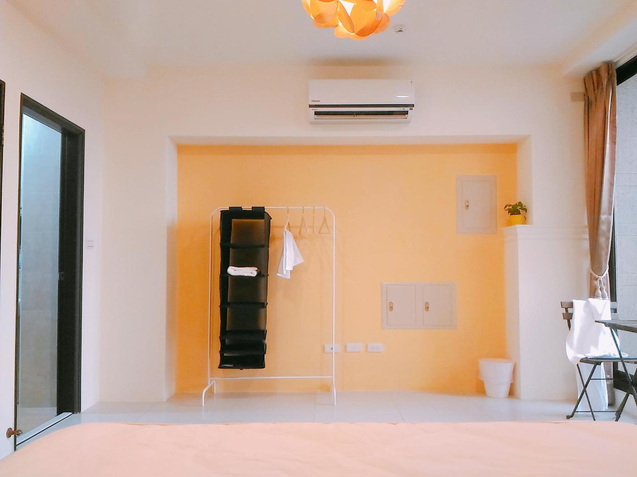 Queen Room with Balcony photo 3