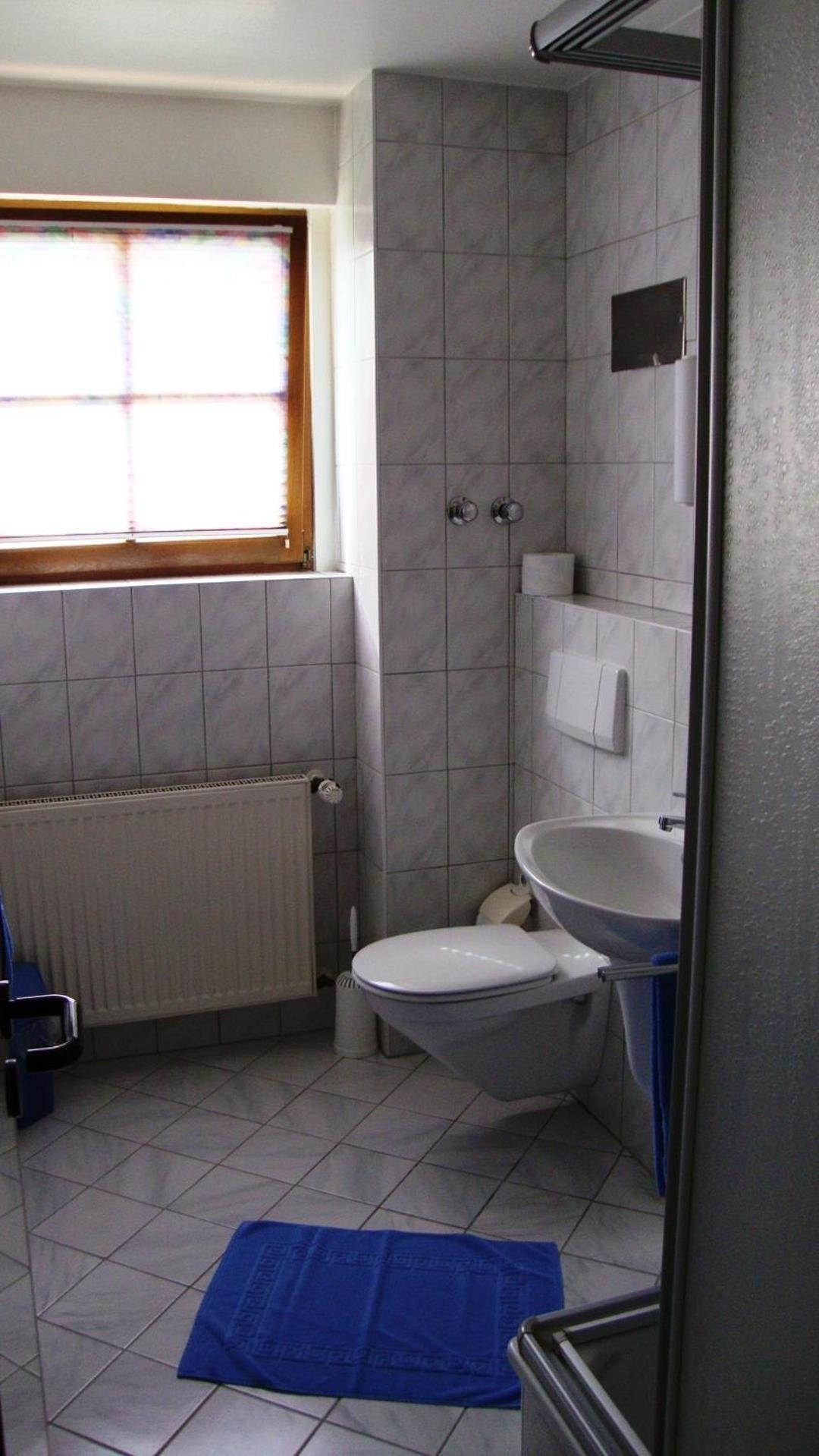 Double or Twin Room - Photo 6