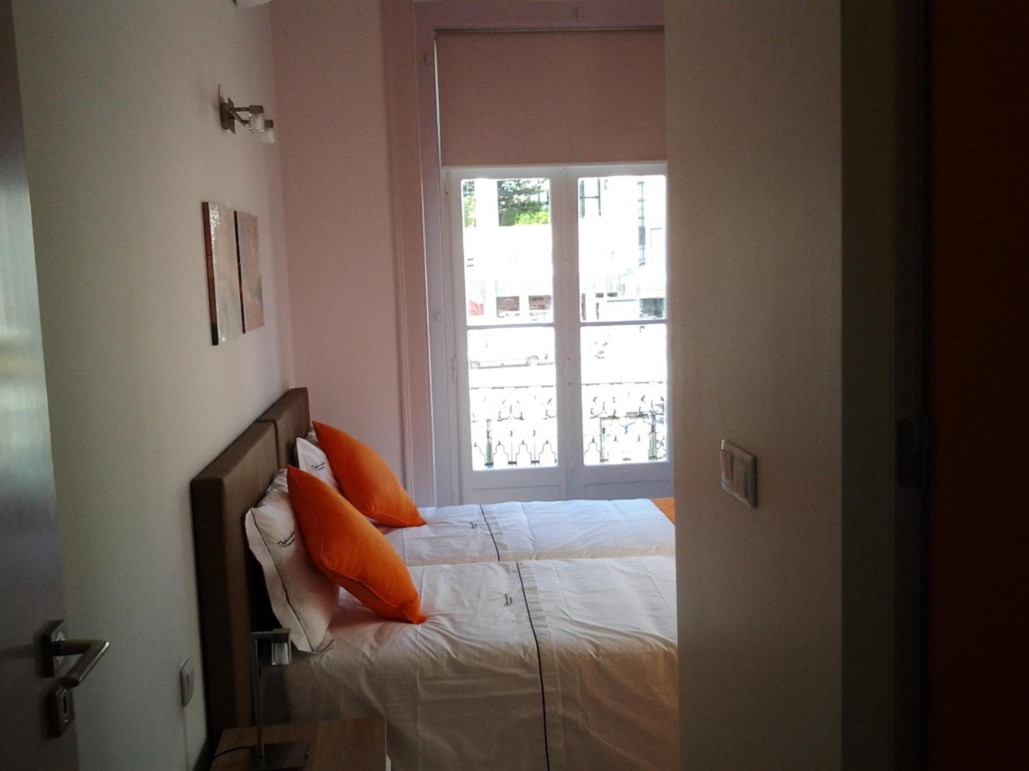 Deluxe Twin Room - Photo 1